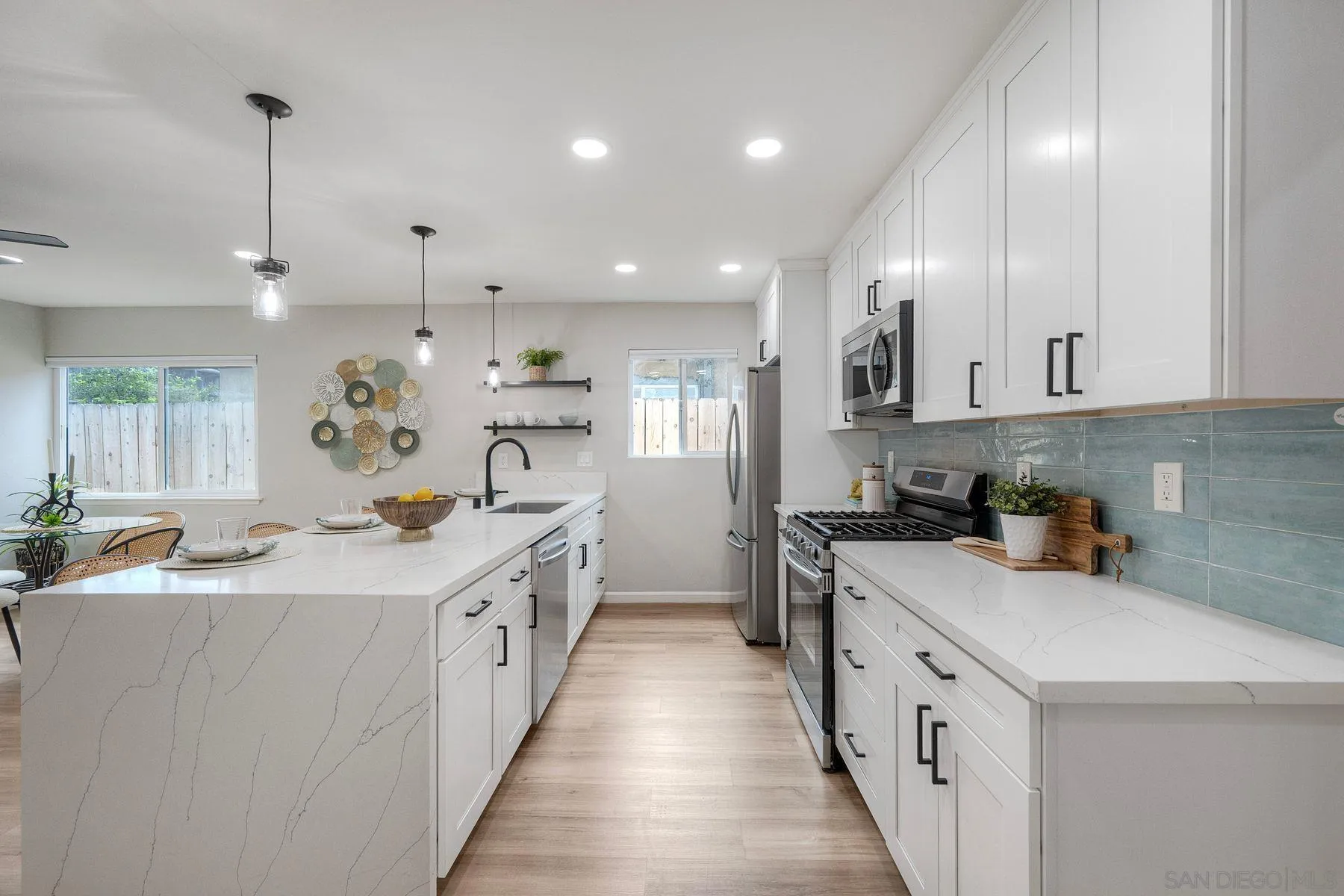 https://cdn.realtyfeed.com/cdn/127/250040746/991cc35307adc1fd2c727d9f53162a2c.webp