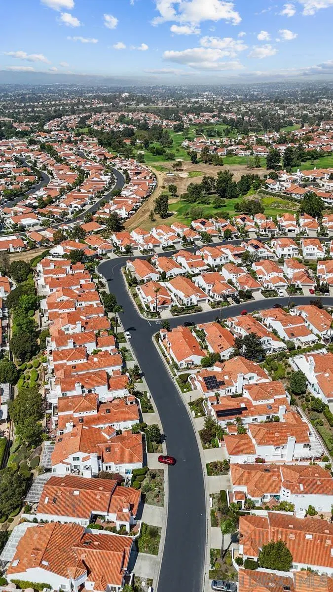 https://cdn.realtyfeed.com/cdn/127/250040747/93342af7fbc894b3a8249951a6d27343.webp