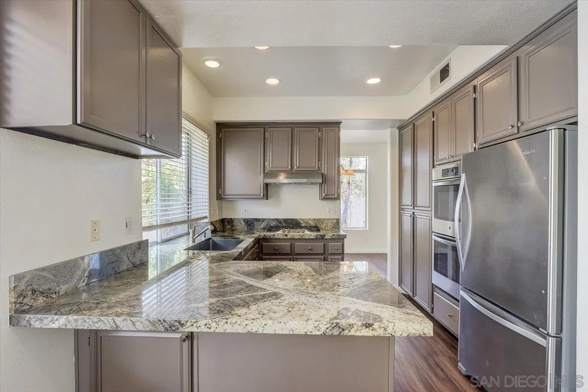 https://cdn.realtyfeed.com/cdn/127/250040749/75c264a403f1a0a27201e68e929f540c.webp