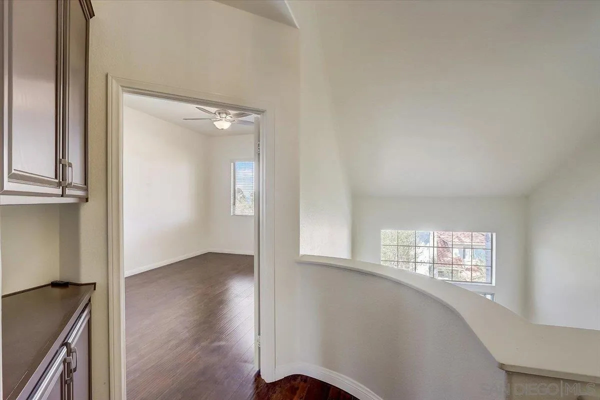 https://cdn.realtyfeed.com/cdn/127/250040749/9660f534a3a865629d9e38877728ccc6.webp