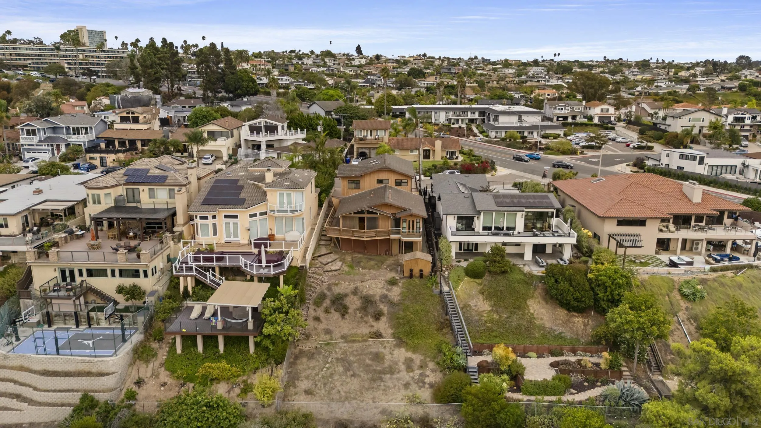 https://cdn.realtyfeed.com/cdn/127/250040756/0854fe67d54e4de567a1e44195cda34f.webp