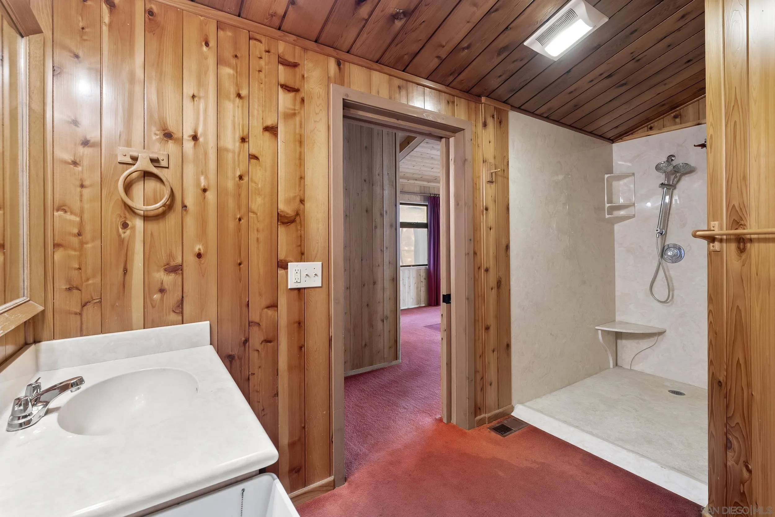 https://cdn.realtyfeed.com/cdn/127/250040756/2732e65155a0a0d692a3e50e00de6fbc.webp