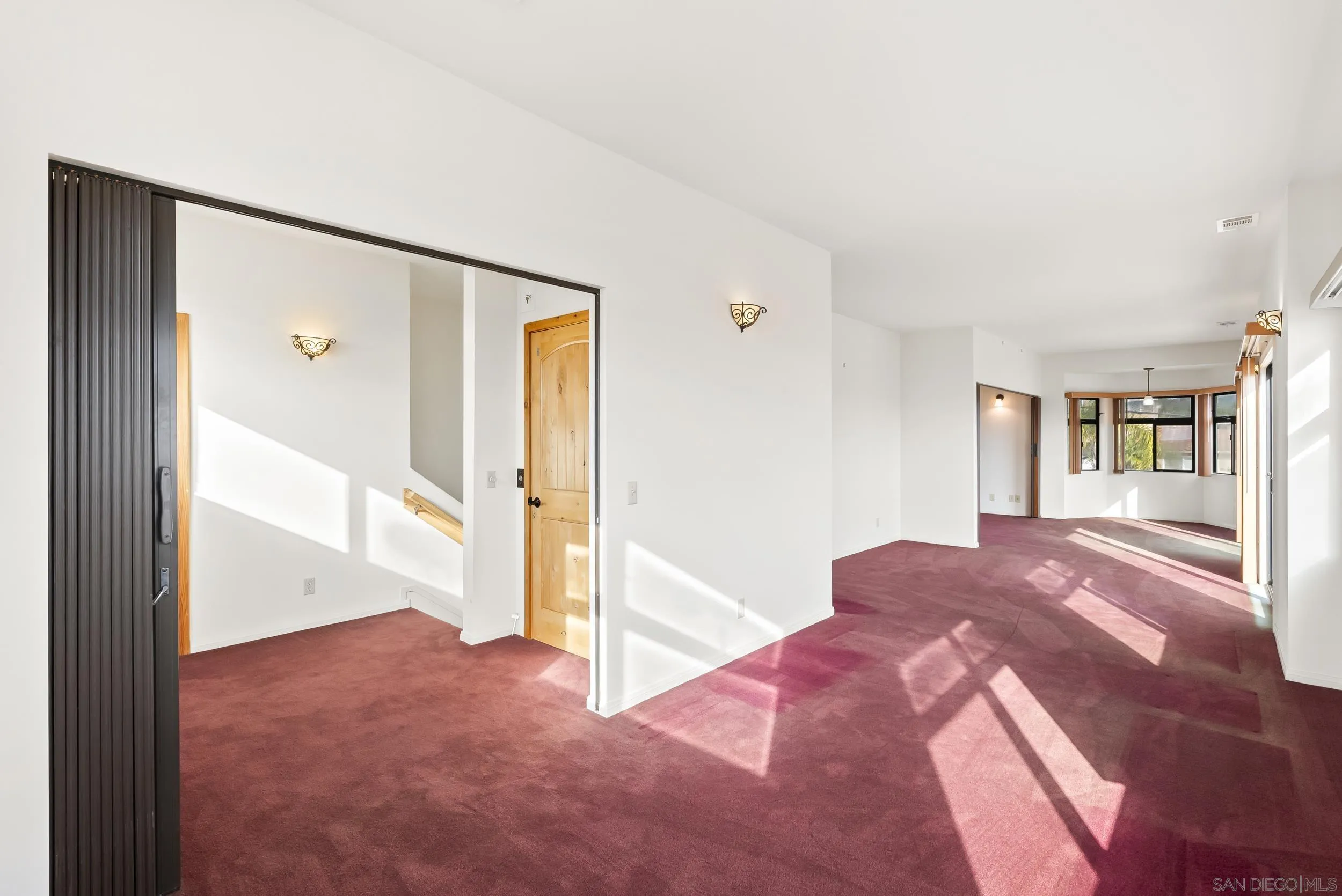 https://cdn.realtyfeed.com/cdn/127/250040756/bdaad40c41a5d10abef76c8d965c9c21.webp