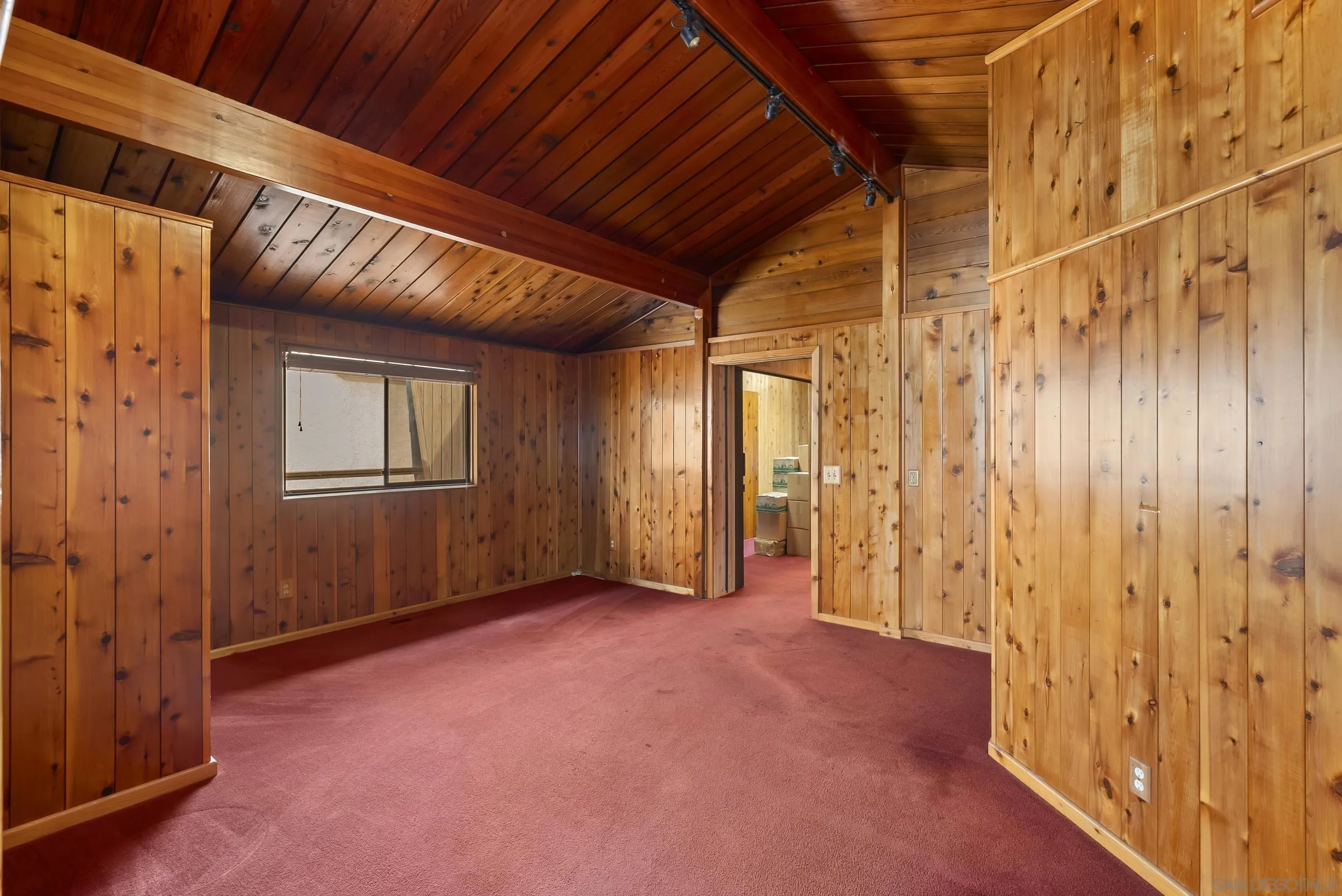 https://cdn.realtyfeed.com/cdn/127/250040756/e751eb5c0a820a647e51ec01ea273bcc.webp