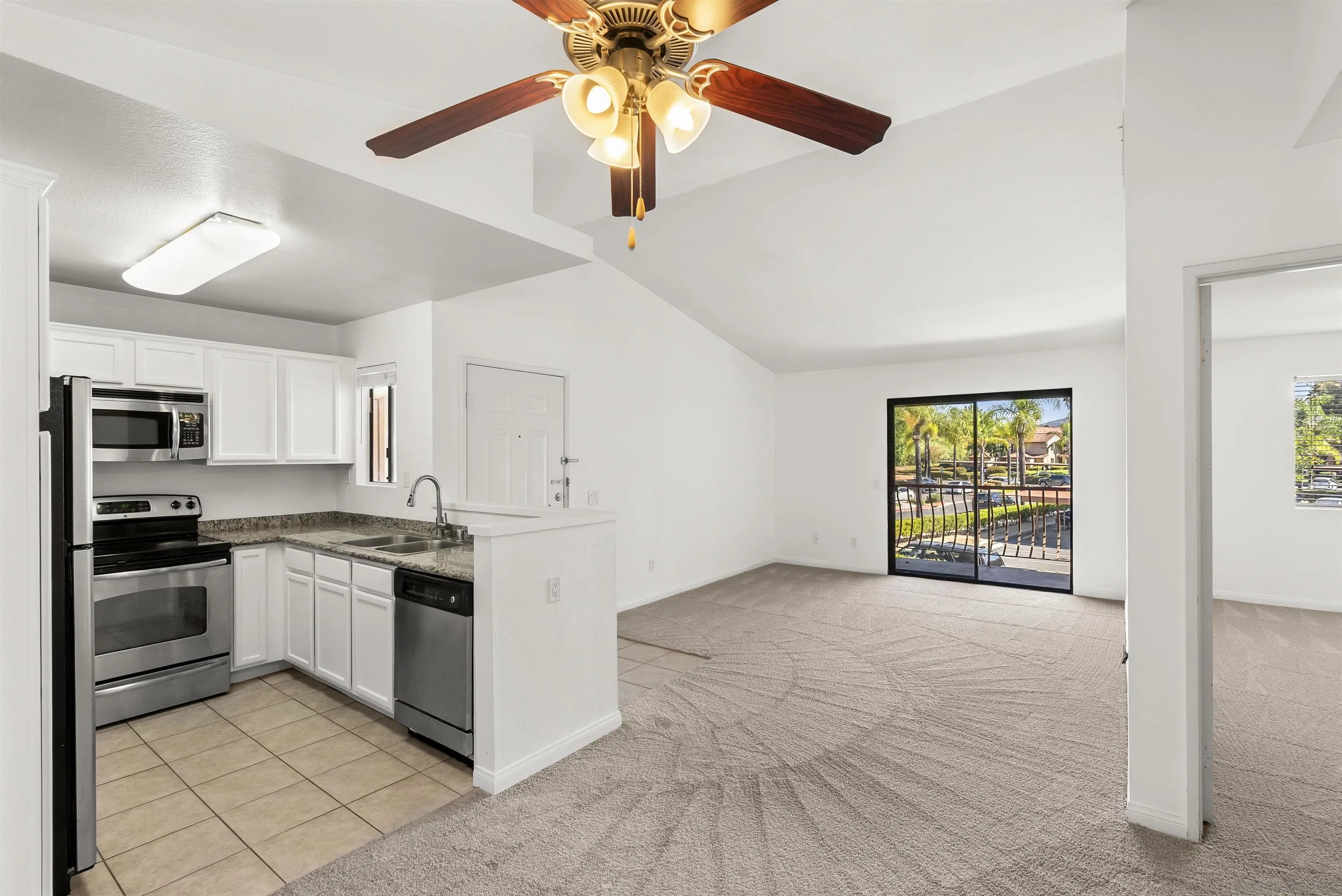Photo #3: 250040760 Listing 