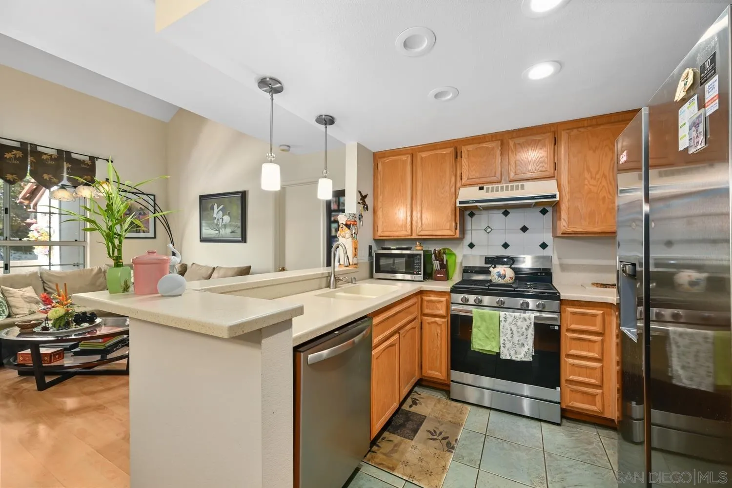 Photo #4: 250040761 Listing 