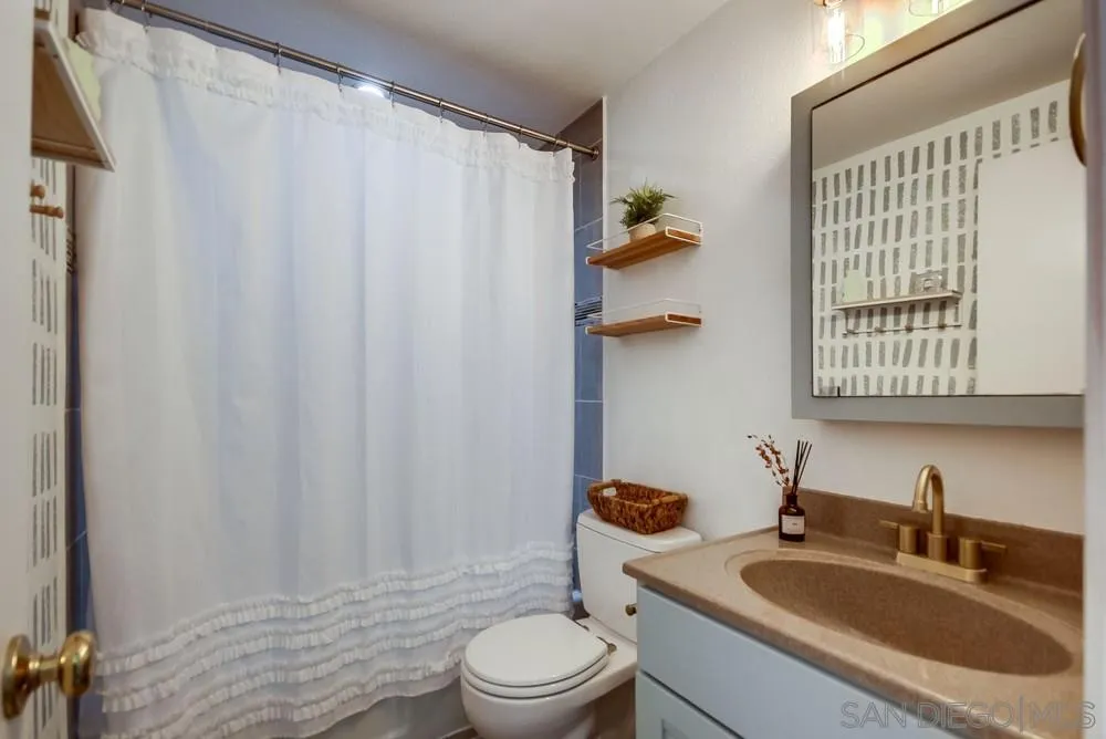 https://cdn.realtyfeed.com/cdn/127/250040770/17f97bdc9a9c1698868c46fca776eecb.webp