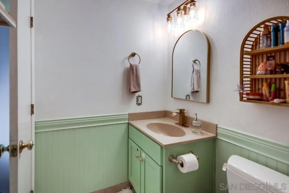 https://cdn.realtyfeed.com/cdn/127/250040770/35dbba4f59e53b8ead7d1ce09e4b7852.webp