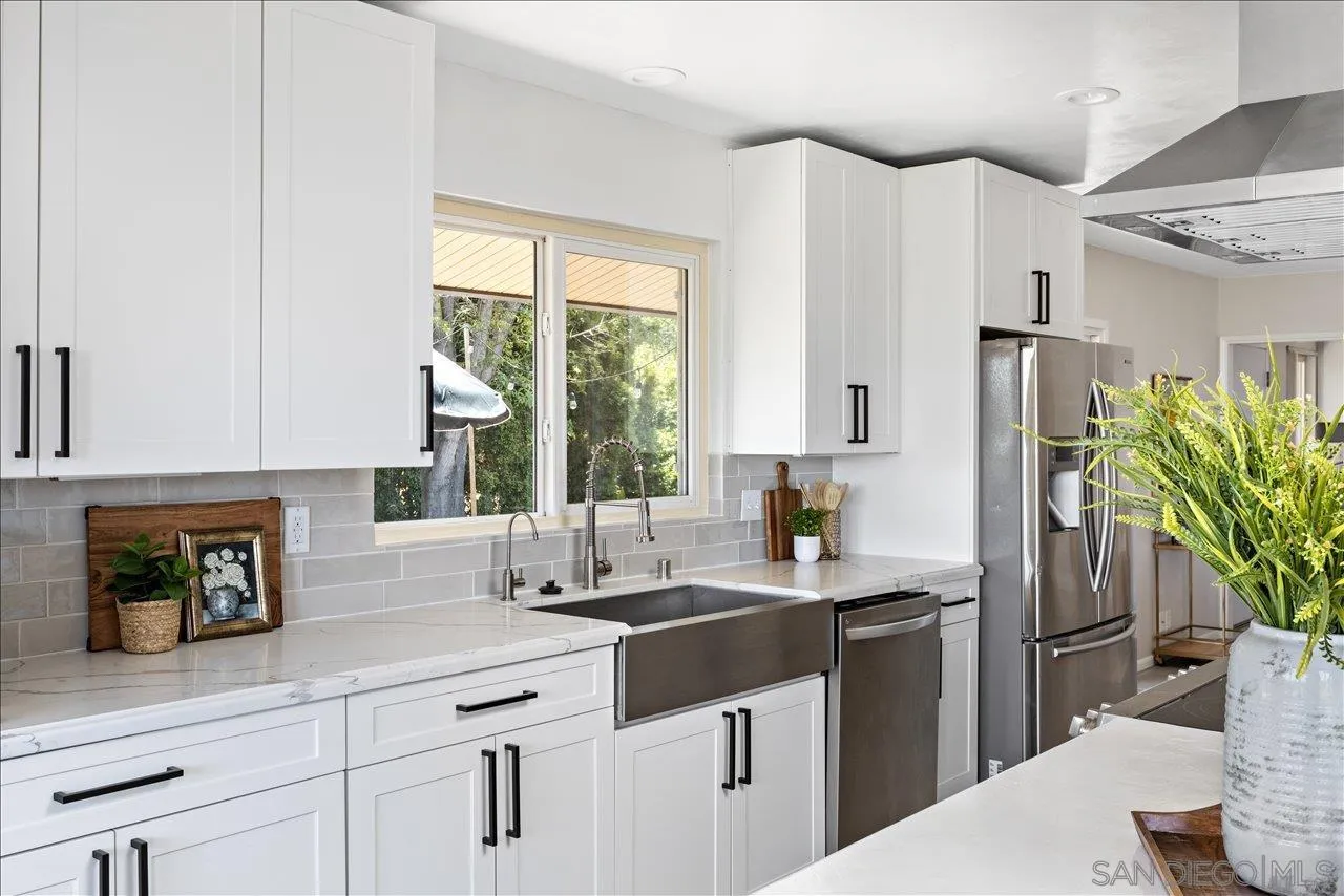 https://cdn.realtyfeed.com/cdn/127/250040773/6a967289e4a0188d84d7c5f6d6c7f7de.webp