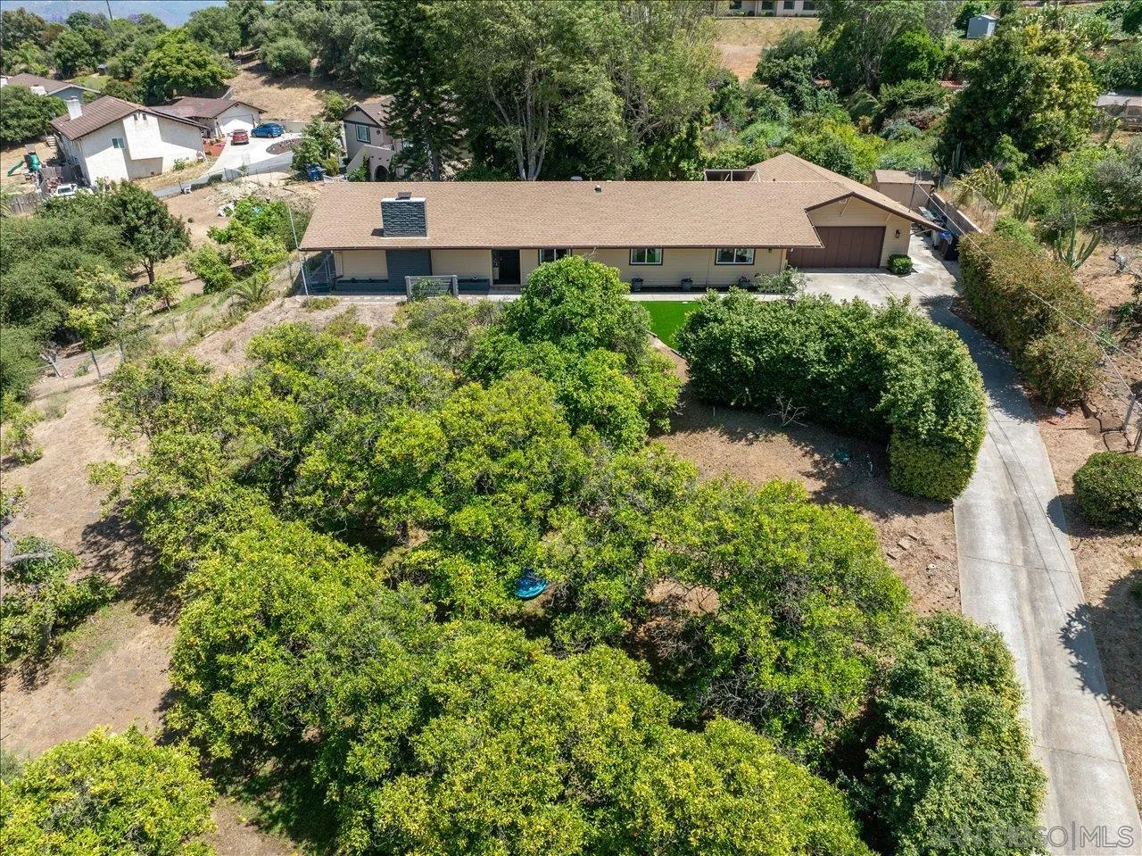 https://cdn.realtyfeed.com/cdn/127/250040773/804ed4b7dc63ce67752a57ec68d6e7ec.webp