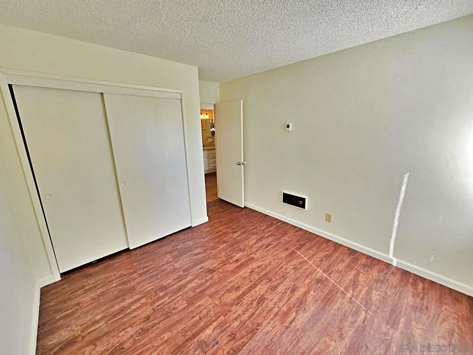 https://cdn.realtyfeed.com/cdn/127/250040777/a87c55d216a039ad05f643f3c6e784e3.webp