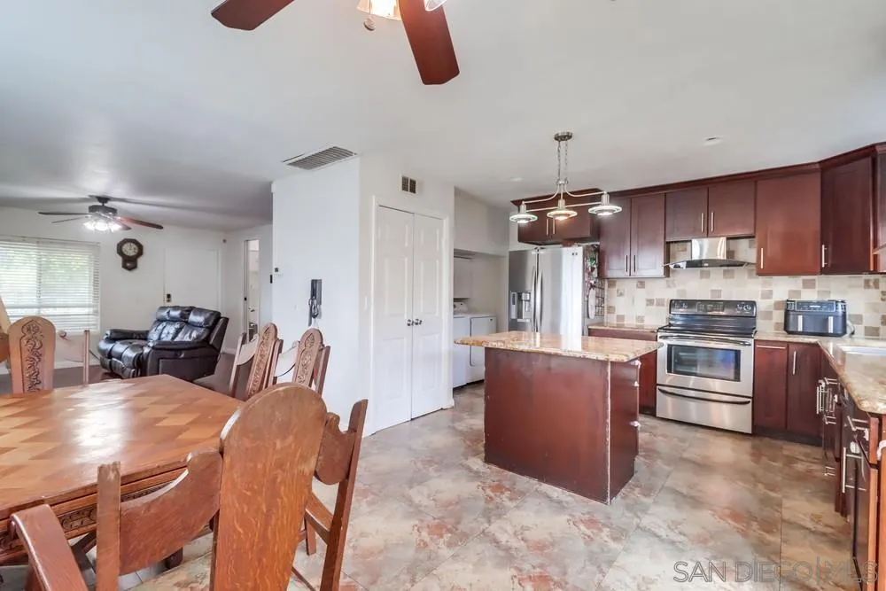 https://cdn.realtyfeed.com/cdn/127/250040778/3512fec73931eb5d8b69e9c9d48fd98a.webp
