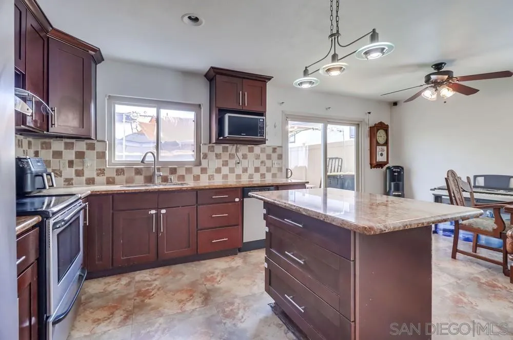 https://cdn.realtyfeed.com/cdn/127/250040778/525a24d0b1ec08ad4d3a31954d1ea73e.webp