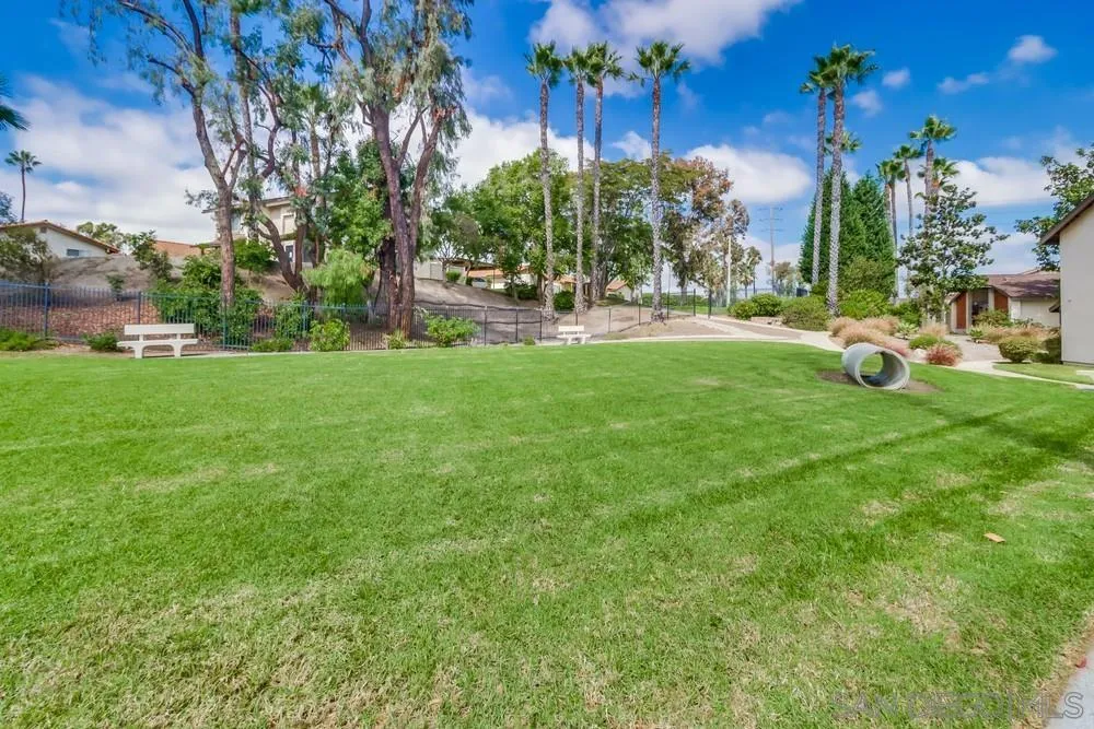 https://cdn.realtyfeed.com/cdn/127/250040778/aa457fc16bf09248d11b4d5bd8abd5ca.webp
