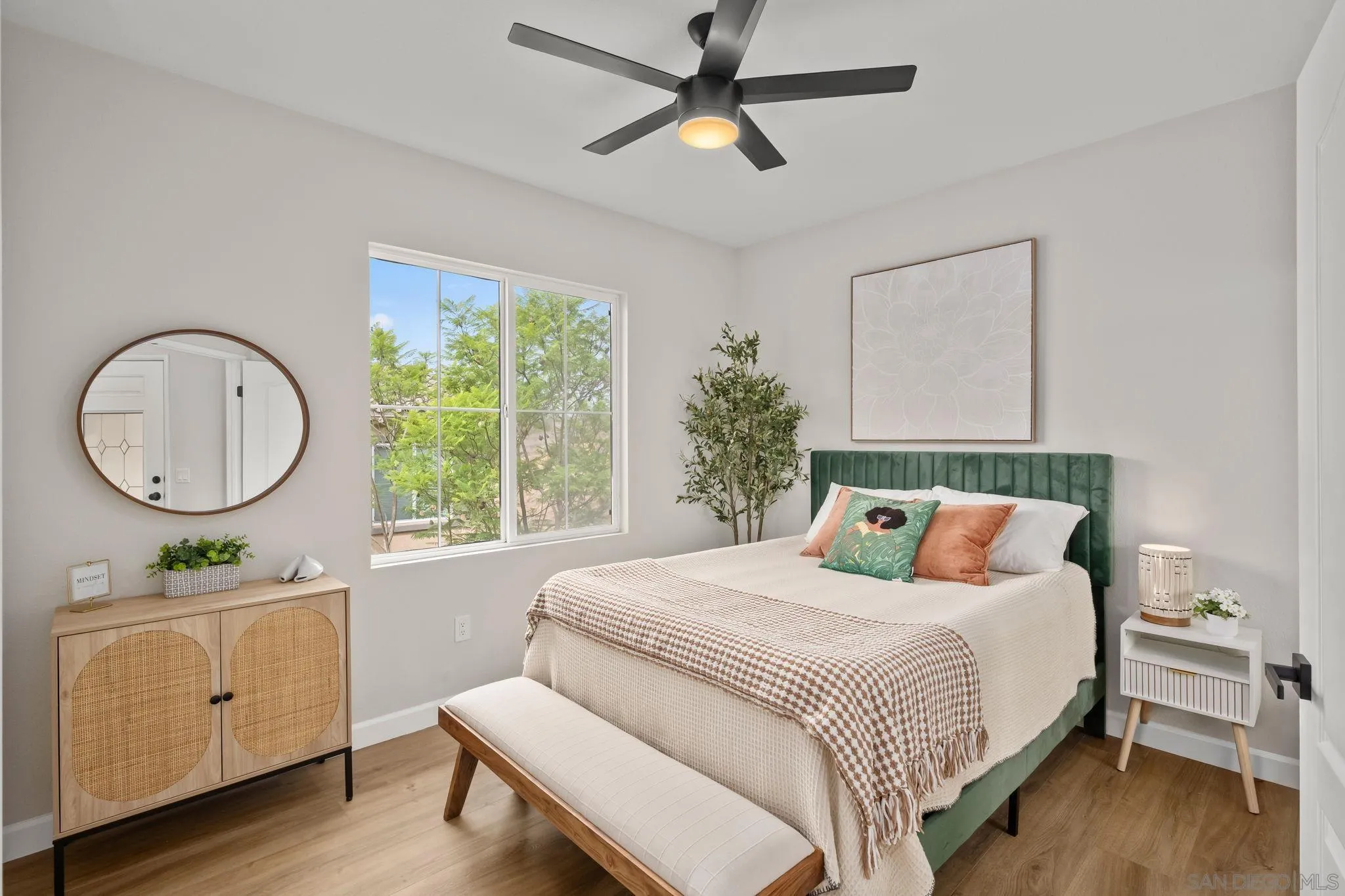 Photo #4: 250040781 Listing 