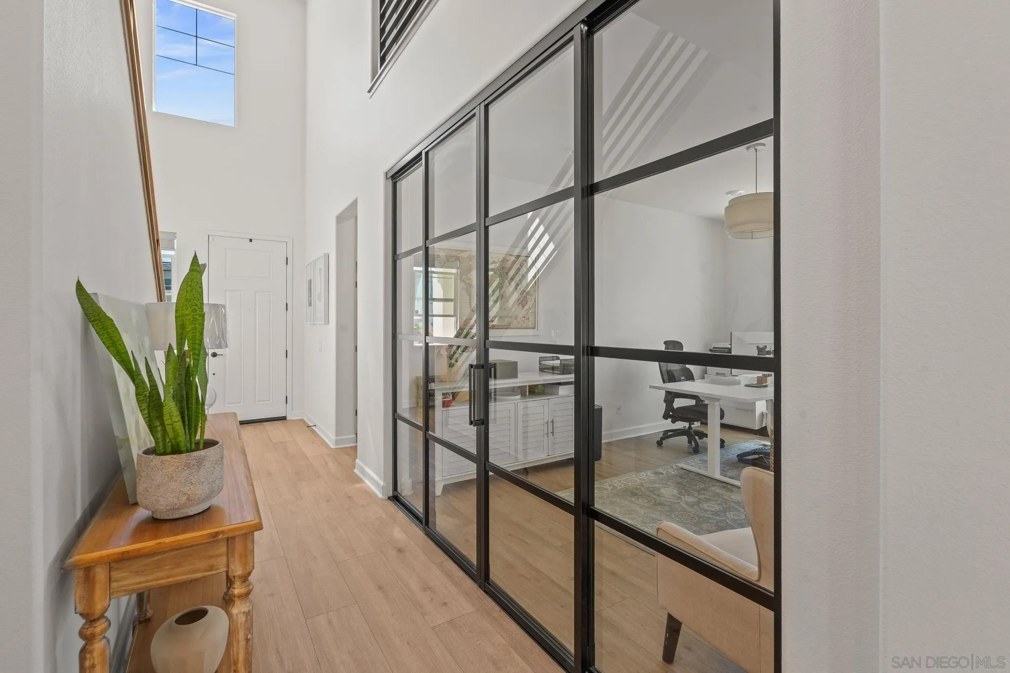 https://cdn.realtyfeed.com/cdn/127/250040785/62cdd436af75a0f85286afec938f54b0.webp