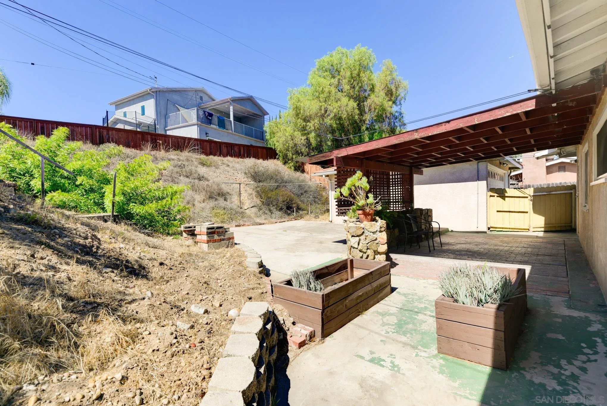 https://cdn.realtyfeed.com/cdn/127/250040786/d25d3fc4f68b1a428cf1f1bafda37f0e.webp