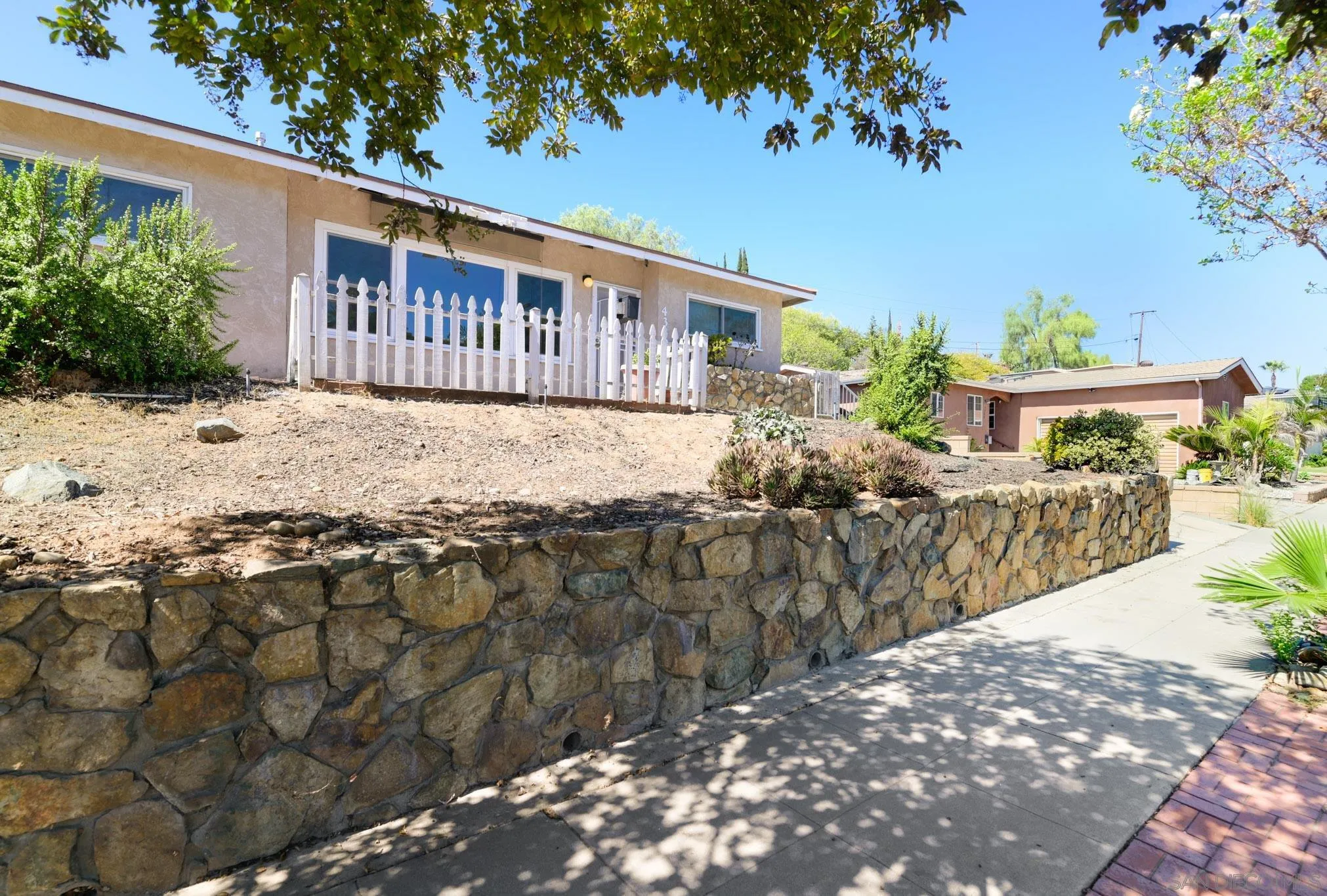 https://cdn.realtyfeed.com/cdn/127/250040786/e891d40a5394d1ed4eccf14a61ab777b.webp
