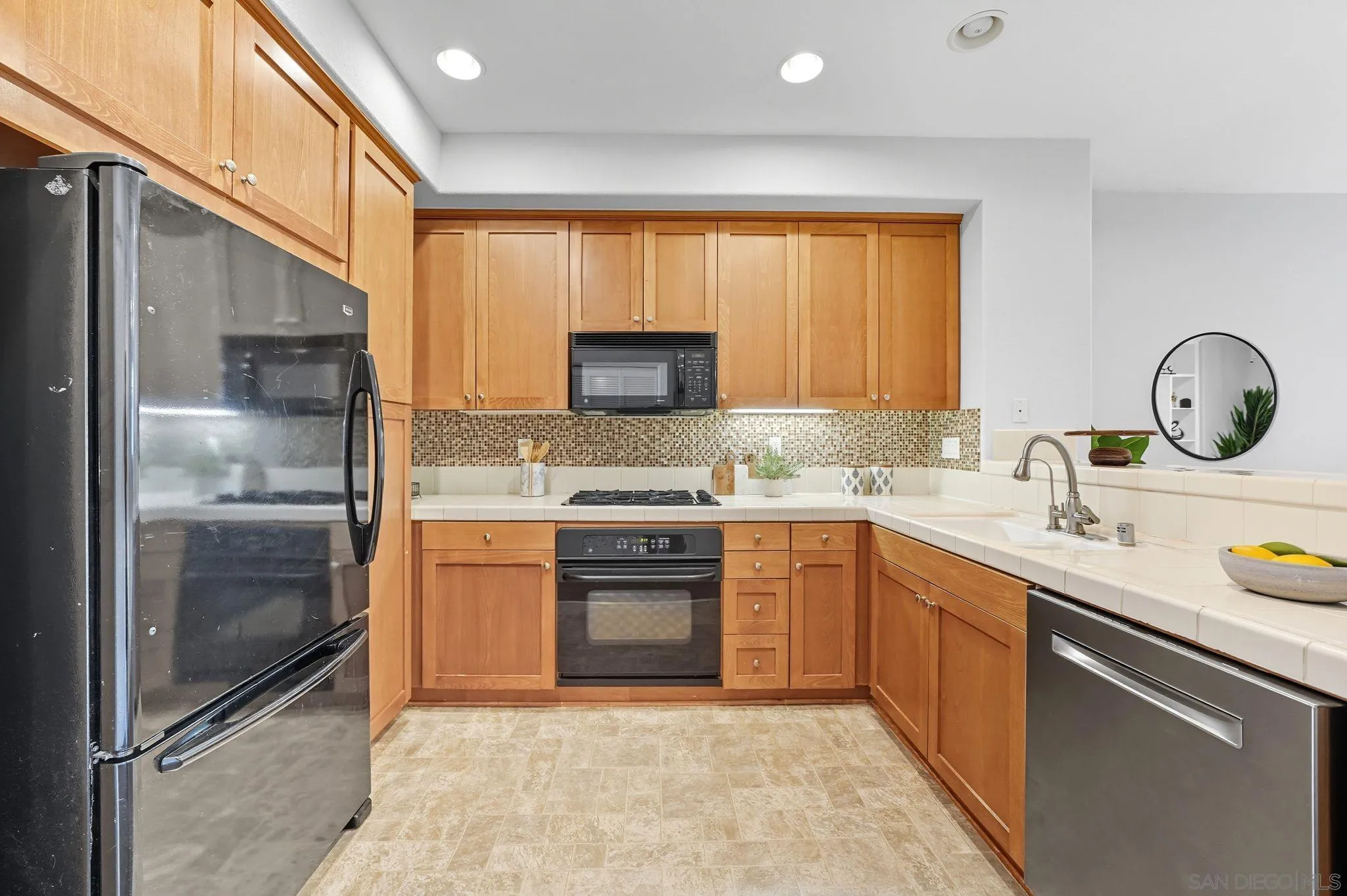 https://cdn.realtyfeed.com/cdn/127/250040789/6d9d44400903f757a600459b4e5b2a4b.webp