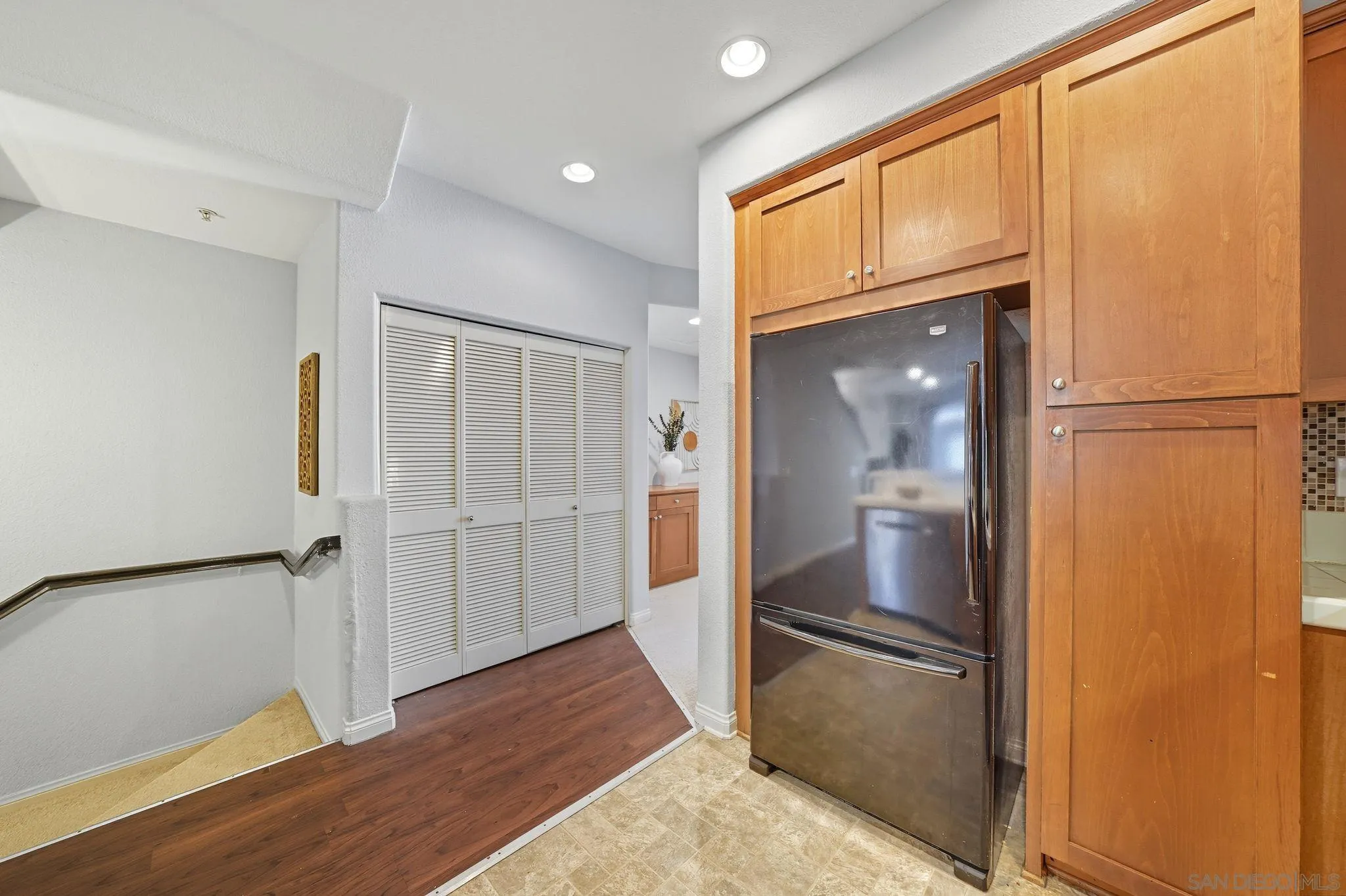 https://cdn.realtyfeed.com/cdn/127/250040789/dd717c2c410d15b56b0d28f792330275.webp