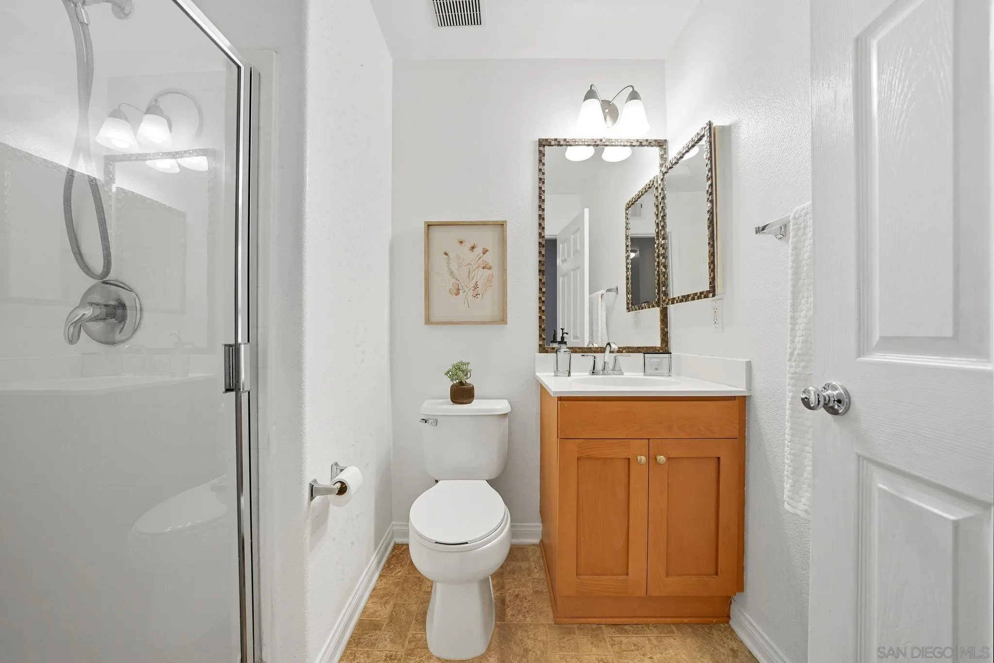 https://cdn.realtyfeed.com/cdn/127/250040789/ebc45358d478aa63b7cbb106b7f1911d.webp