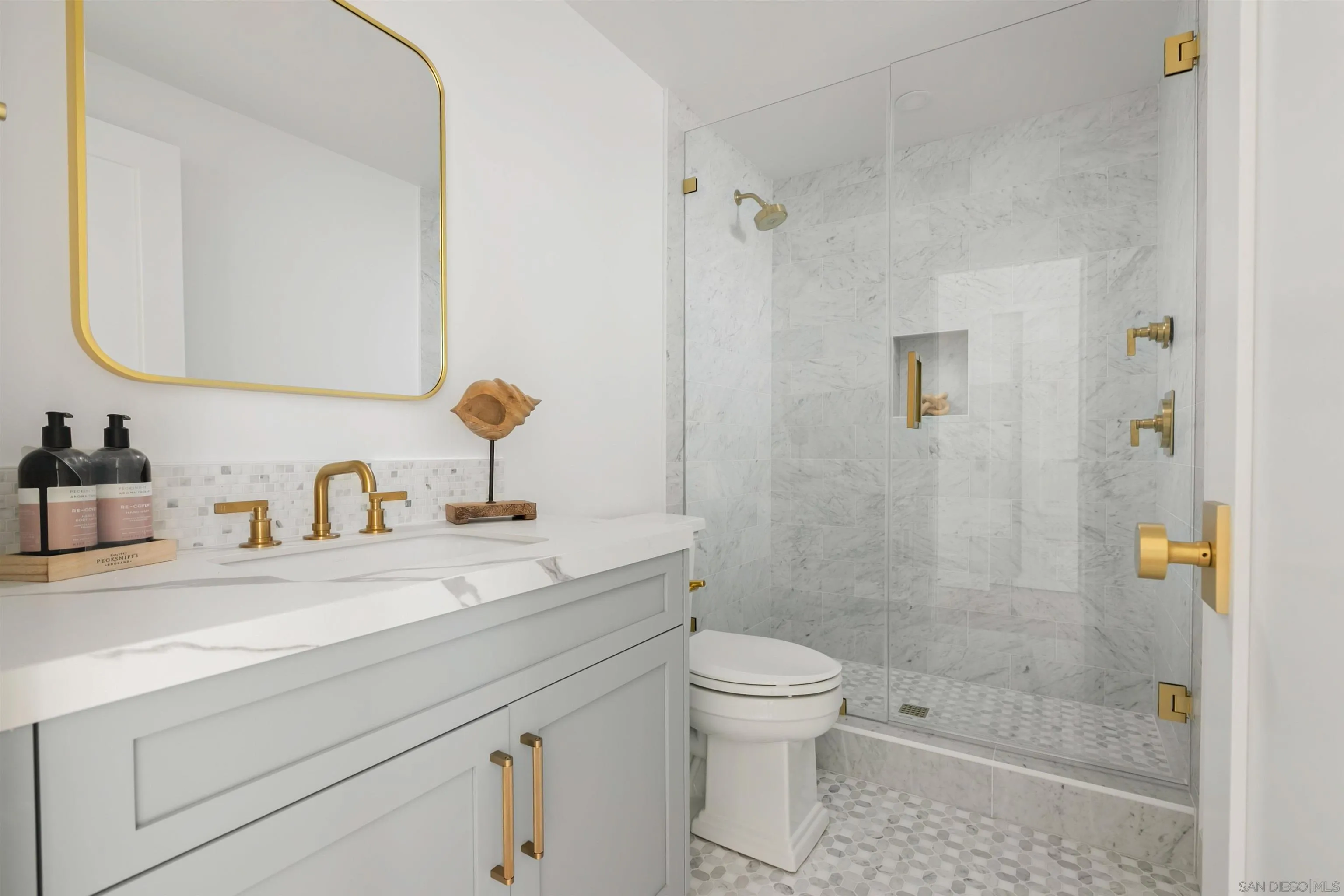 https://cdn.realtyfeed.com/cdn/127/250040790/07808d084eded1da145d7fc63c281662.webp