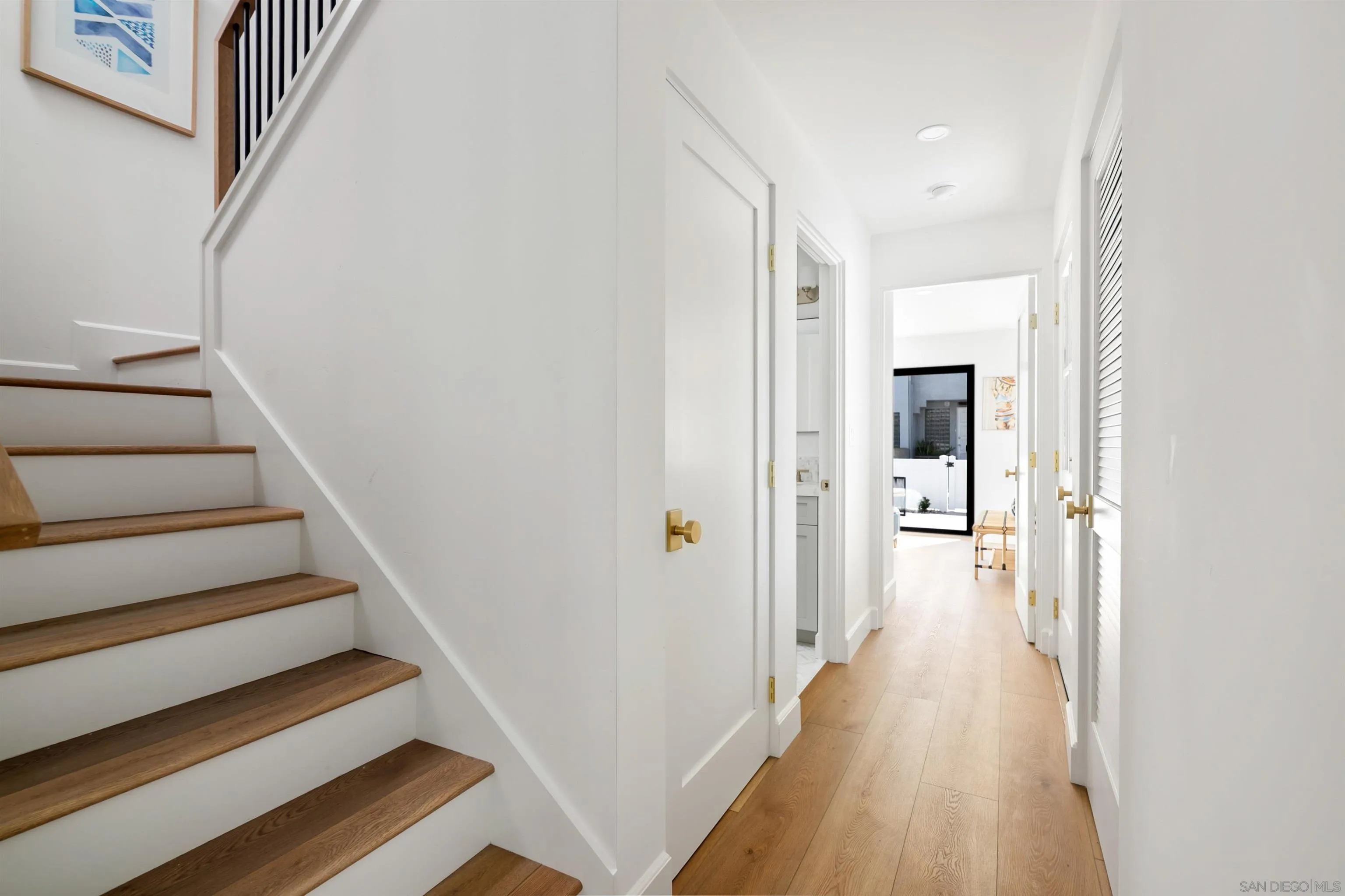 Photo #12: 250040790 Listing: Photo #12