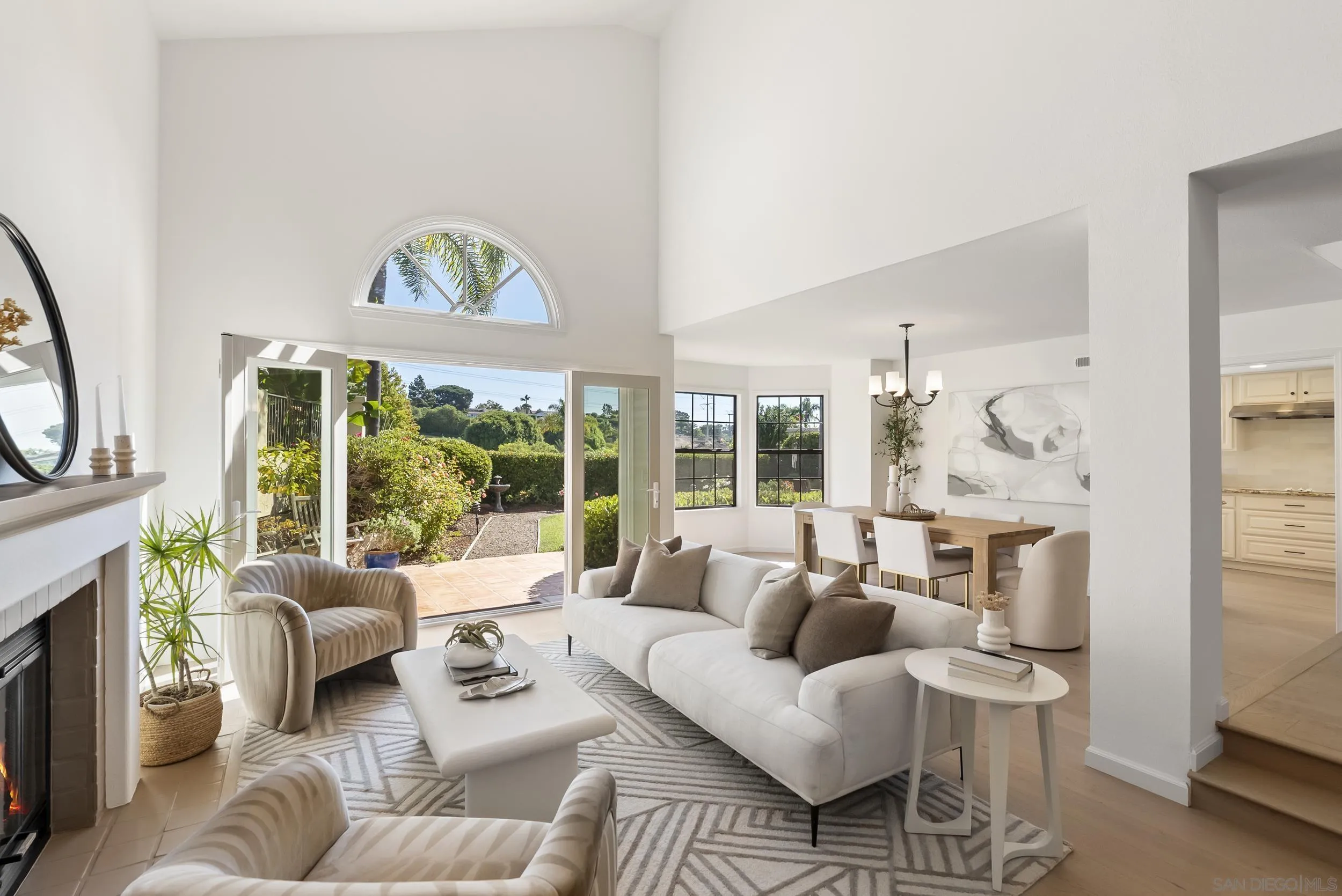 https://cdn.realtyfeed.com/cdn/127/250040792/0490beb360adc06c5aa7b8ce25cbd35f.webp