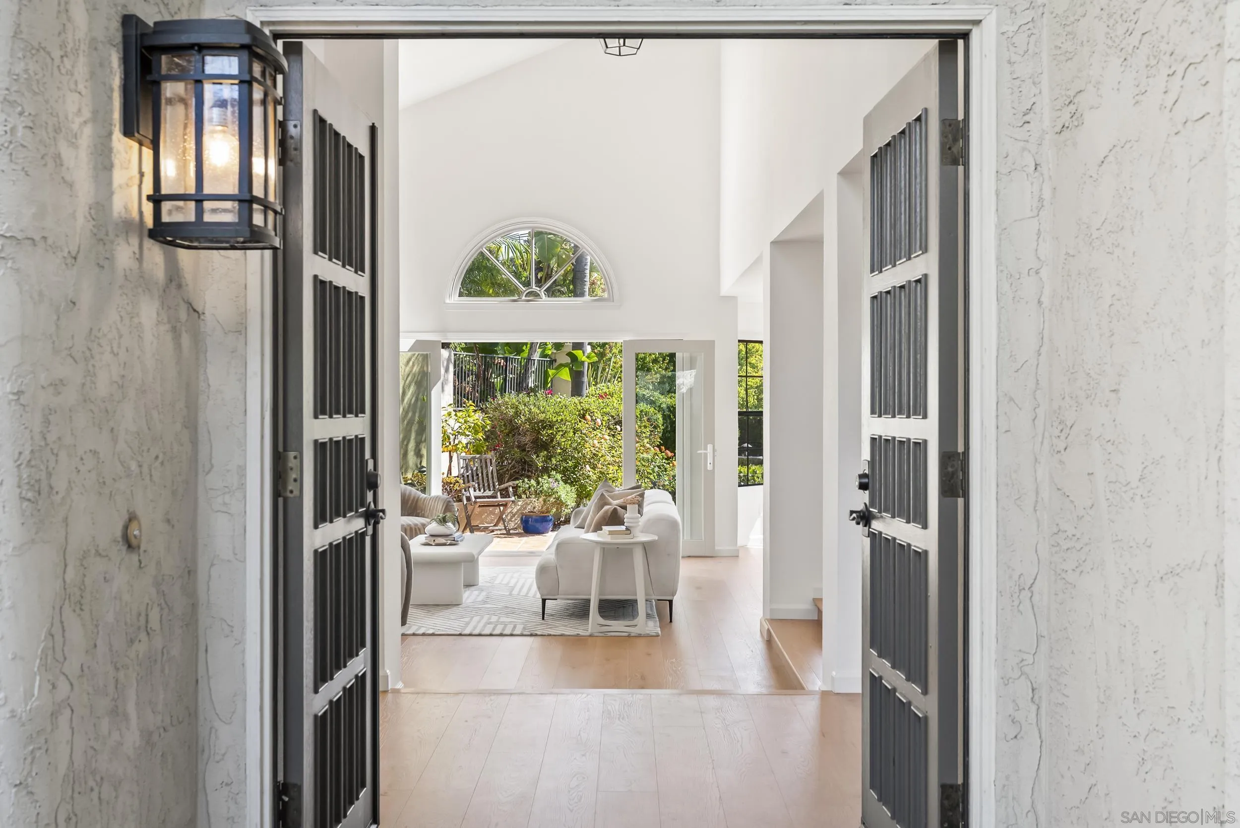 https://cdn.realtyfeed.com/cdn/127/250040792/376cccde54fa275c6edab2a693879891.webp