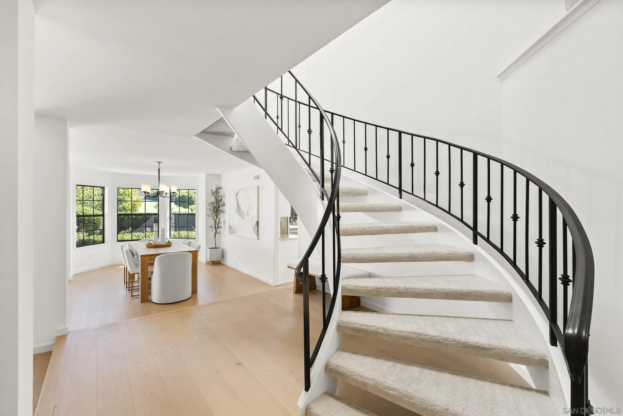 https://cdn.realtyfeed.com/cdn/127/250040792/5da0151e3a494d5c2a2e66d99ec32db3.webp