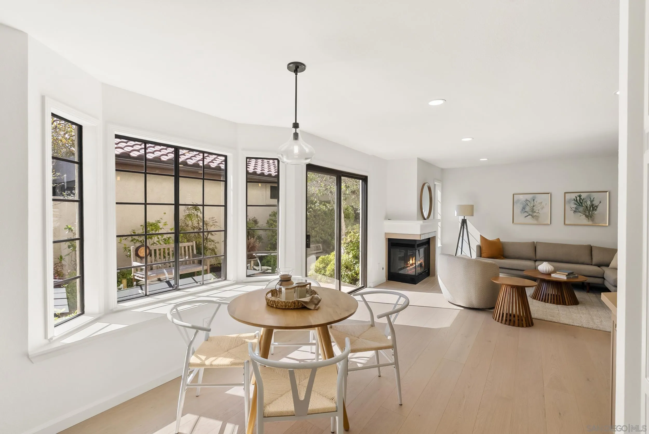 https://cdn.realtyfeed.com/cdn/127/250040792/c61468b1b5b1e0943741c73477282f32.webp