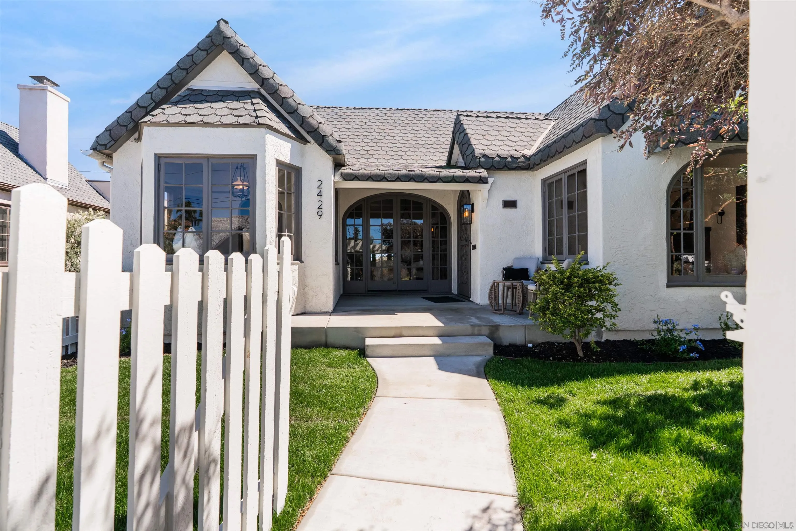 https://cdn.realtyfeed.com/cdn/127/250040794/c37bb1d396de595e853abd2703030190.webp