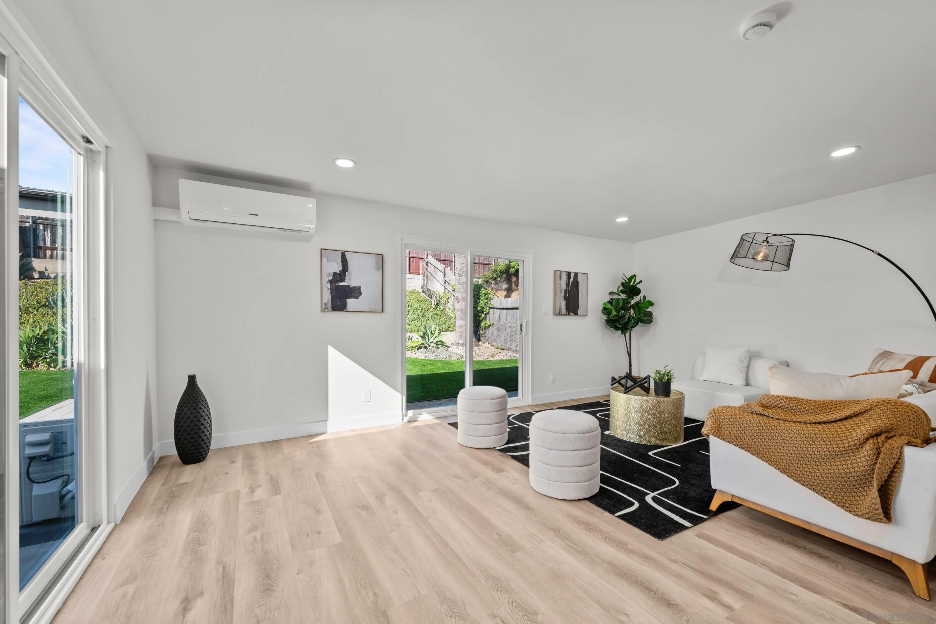 https://cdn.realtyfeed.com/cdn/127/250040795/1737df7c7258a322ad0a4890453a9064.webp