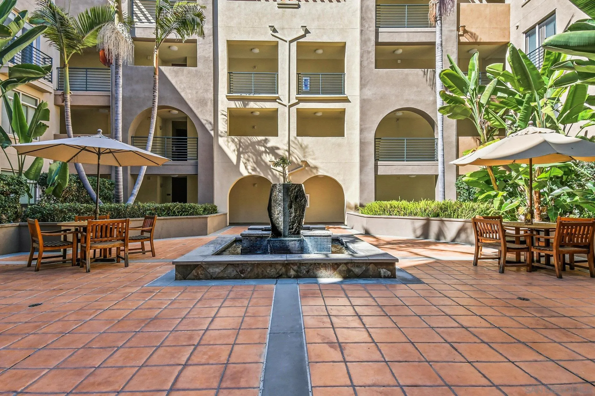 https://cdn.realtyfeed.com/cdn/127/250040796/7fb56678b47a6d966e3606635a3ae315.webp