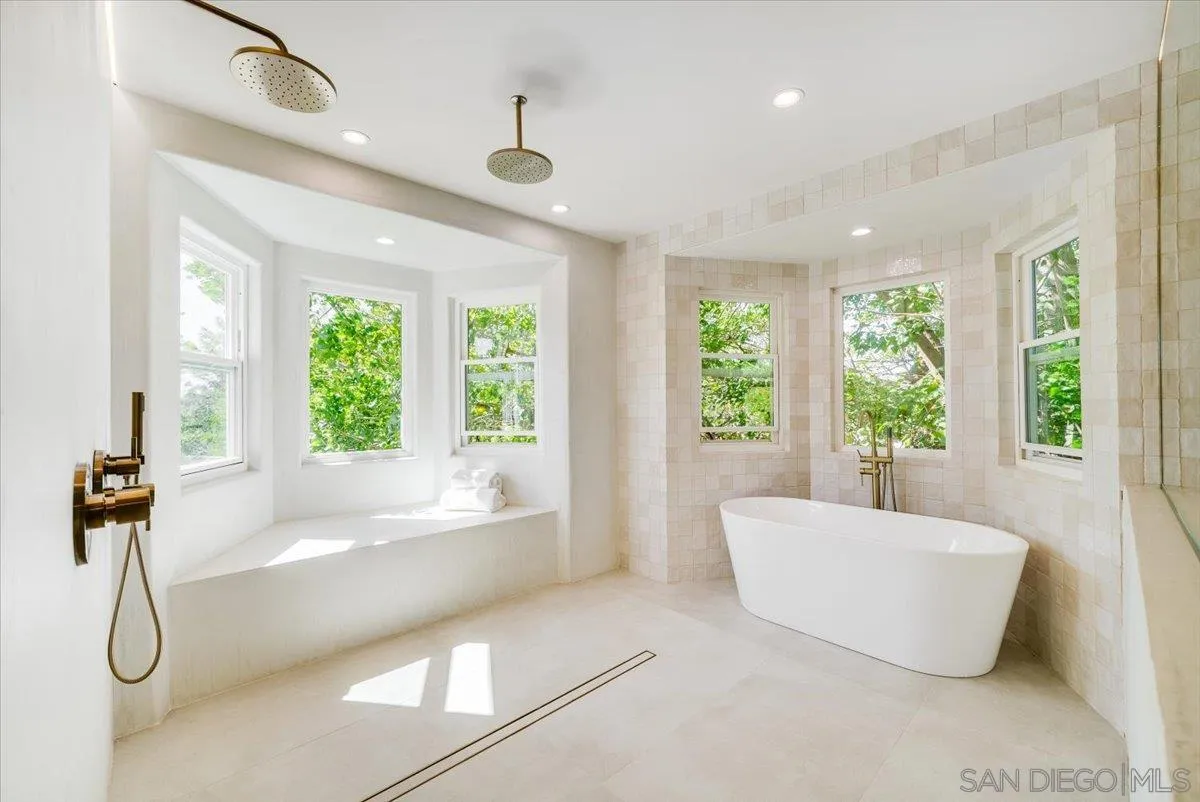 https://cdn.realtyfeed.com/cdn/127/250040803/a6f28ac21d6a2d507c6e59ad9bd57f83.webp