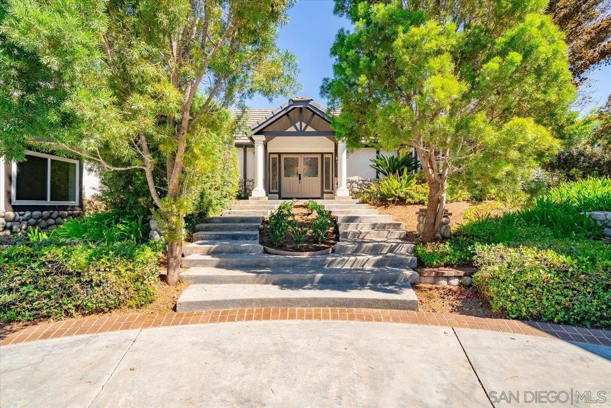 https://cdn.realtyfeed.com/cdn/127/250040803/b041588077c2726c80e902ba3f4a32e2.webp