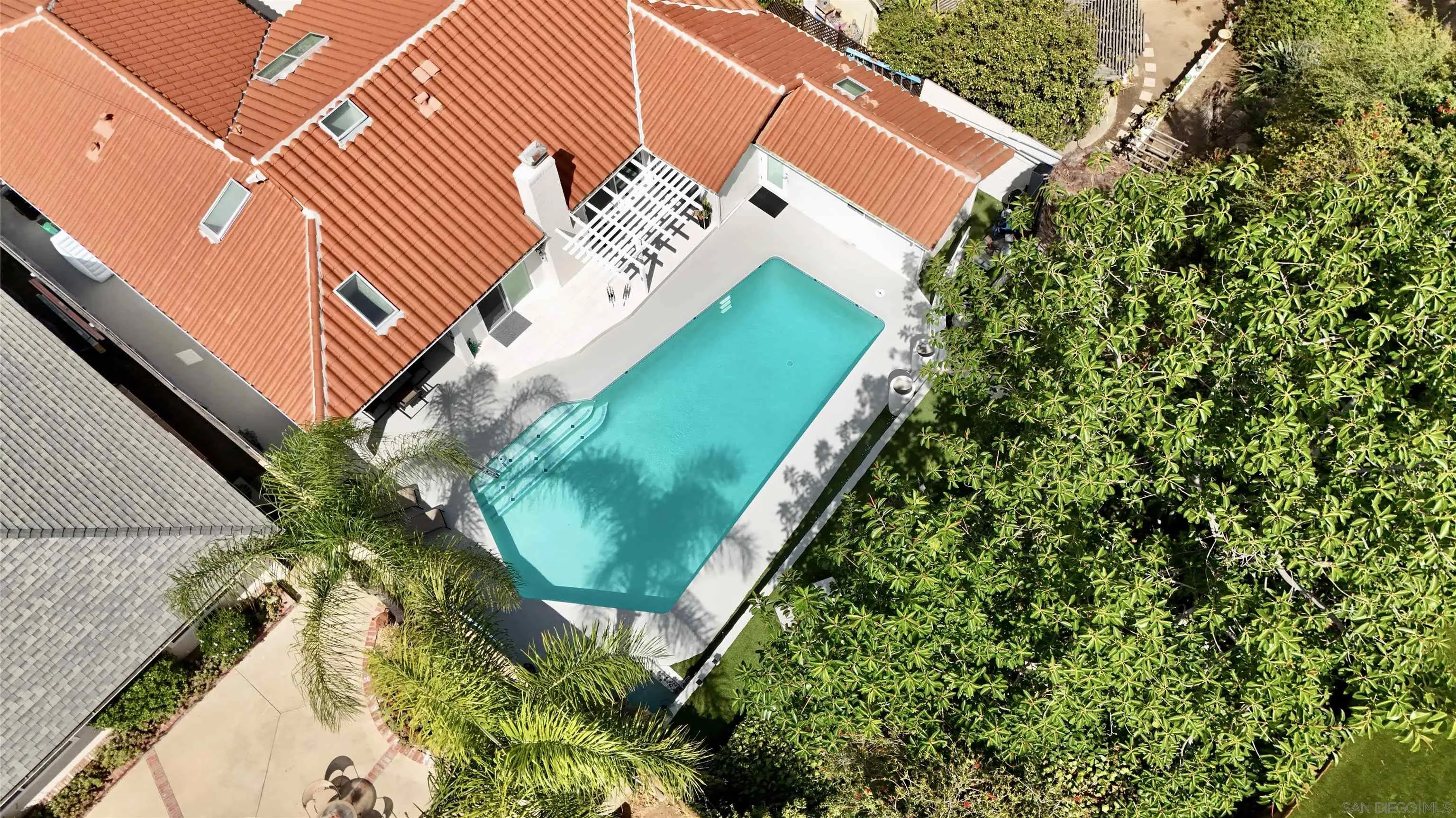 https://cdn.realtyfeed.com/cdn/127/250040804/49d78ca6565314f108c17a6ad2ec0724.webp