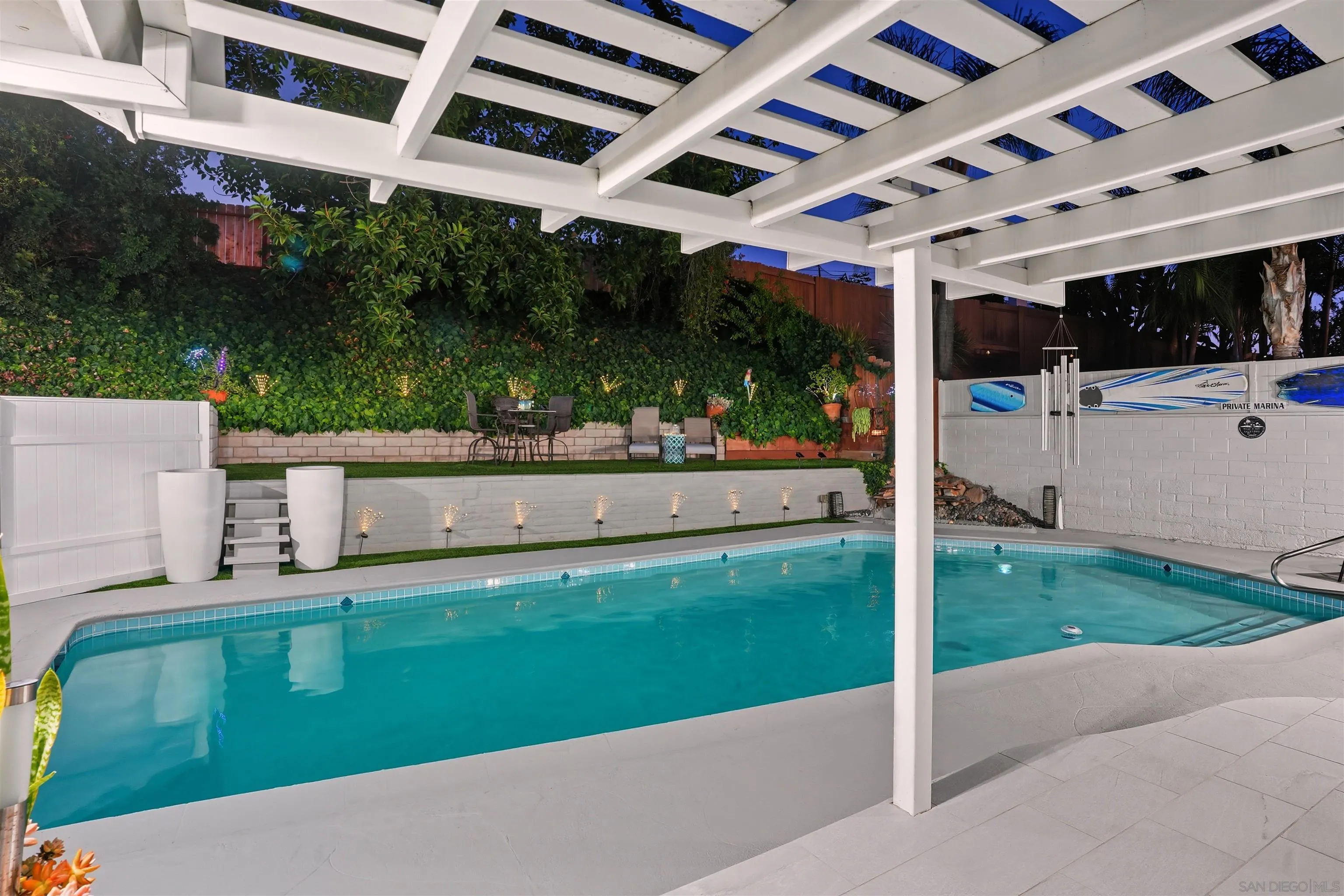 https://cdn.realtyfeed.com/cdn/127/250040804/50f74913cf5ae91016b8181a0576cc59.webp