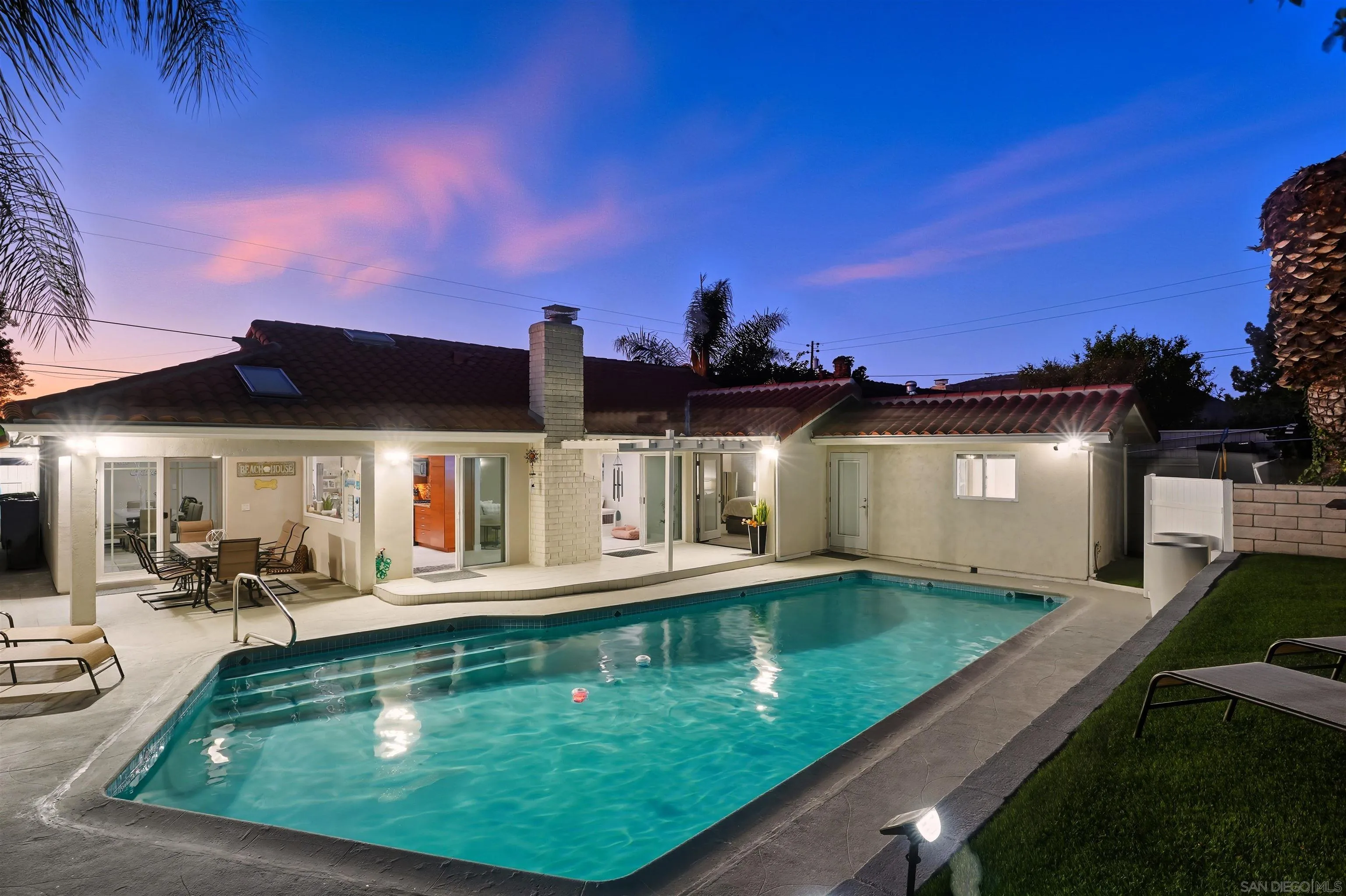 https://cdn.realtyfeed.com/cdn/127/250040804/93b91bc14b0fcc2df901c505107cf5e2.webp