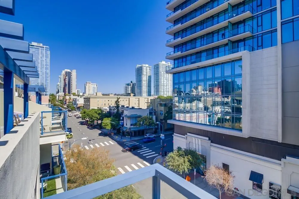https://cdn.realtyfeed.com/cdn/127/250040809/2ed6a0b961de1bc2725a150efc45f511.webp