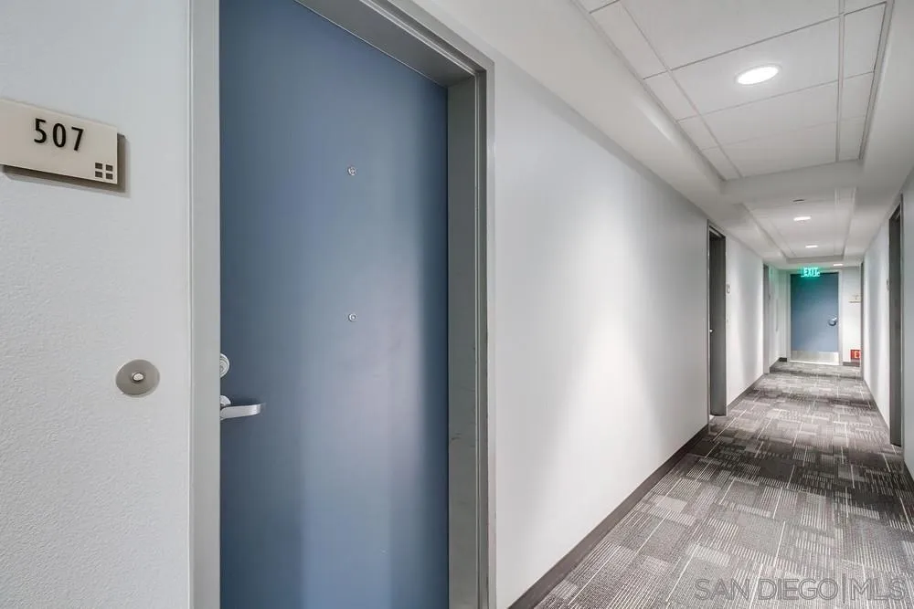 https://cdn.realtyfeed.com/cdn/127/250040809/6189e1f1e07be3d8afd6d3e5ab0111e6.webp