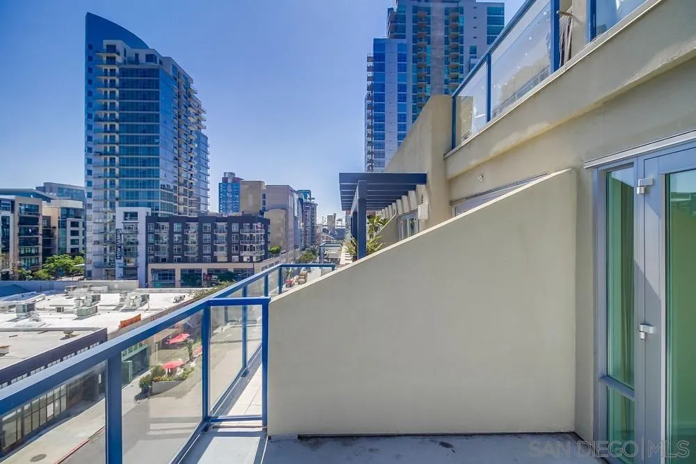 https://cdn.realtyfeed.com/cdn/127/250040809/6d4e832c804bf96ab5c5f24d76634b4c.webp