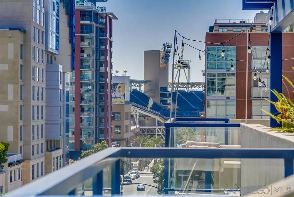 https://cdn.realtyfeed.com/cdn/127/250040809/812c14f99fe473858a67a565eae78246.webp