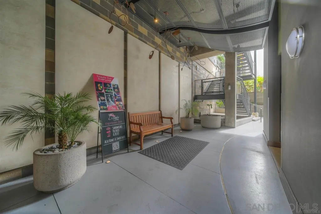 https://cdn.realtyfeed.com/cdn/127/250040810/5d1d24a81c401e9cbf698ad09f99d68c.webp