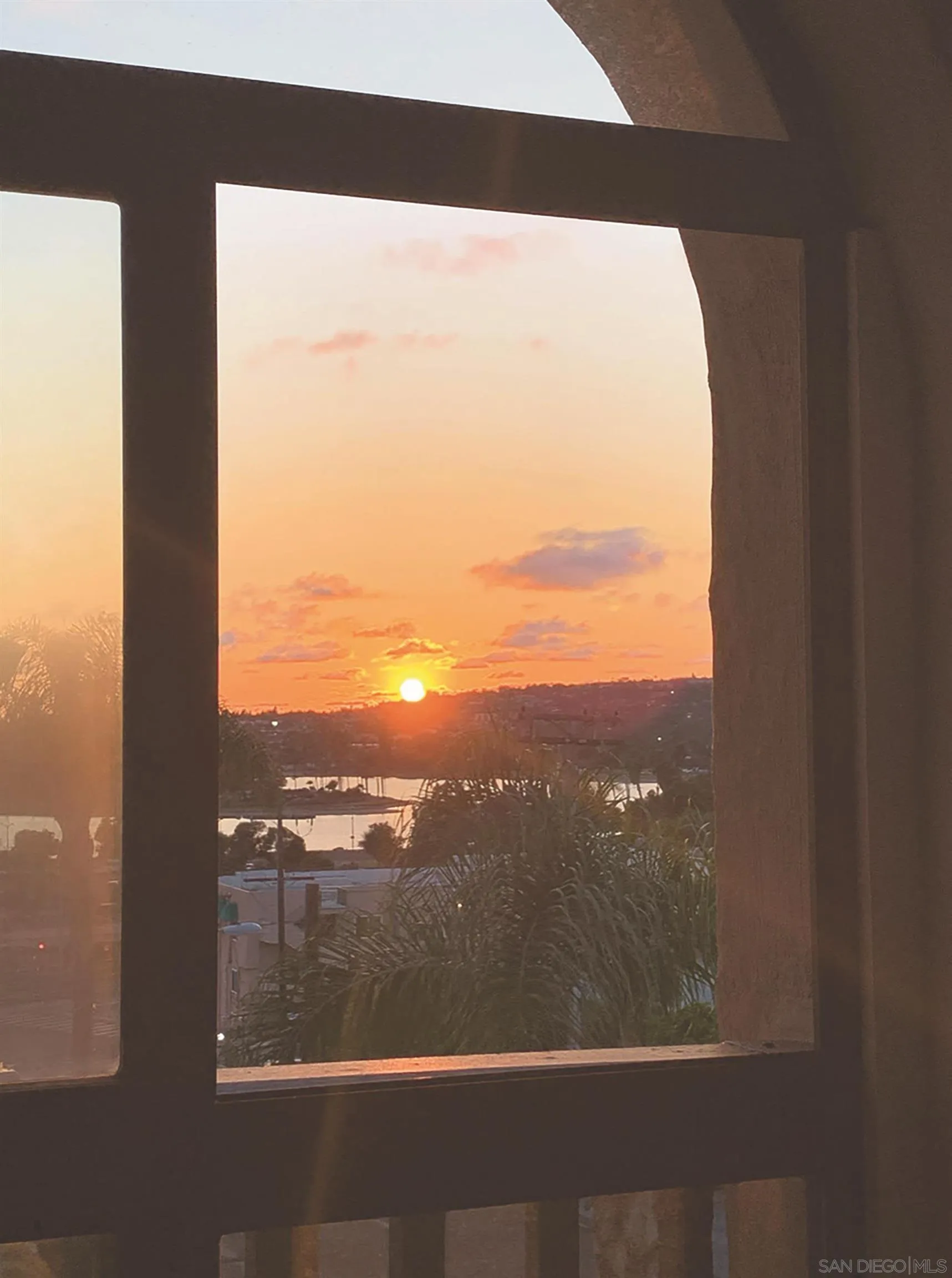 https://cdn.realtyfeed.com/cdn/127/250040815/f570991428b0f2f4f5c66d7285b4fb6c.webp