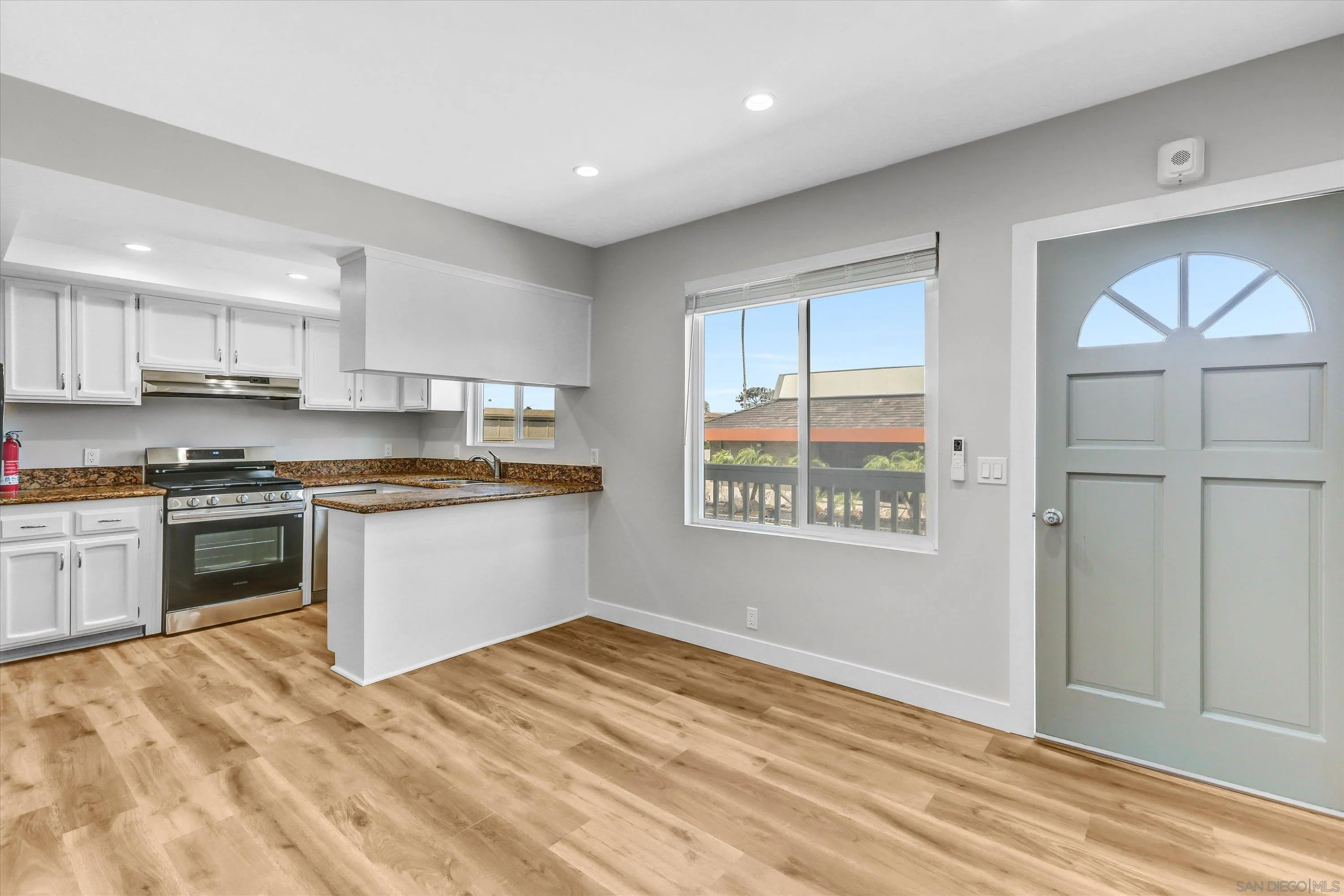 La Jolla, CA 92037