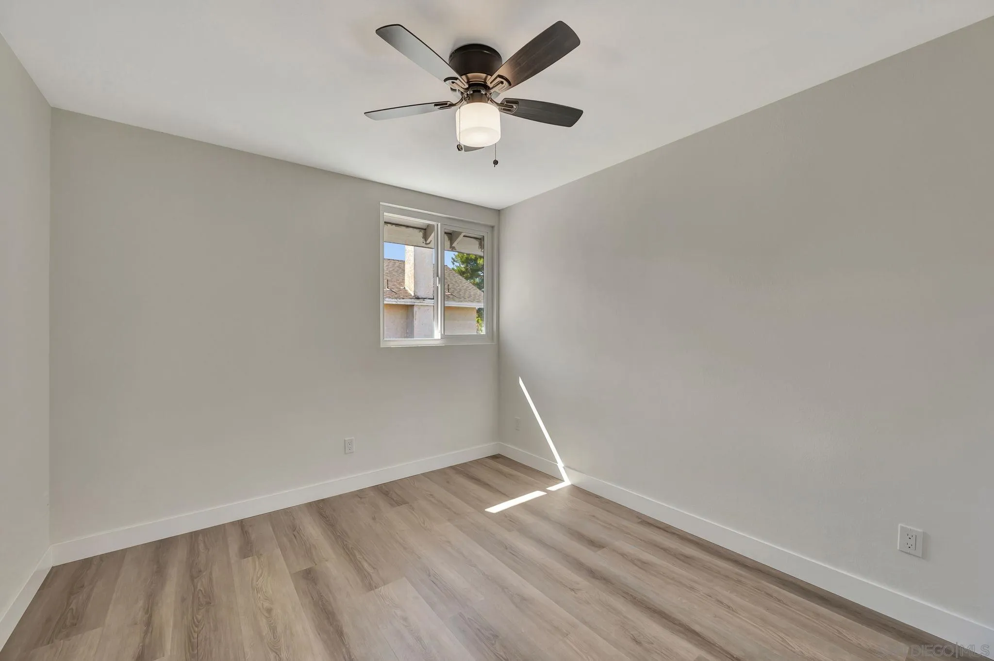 https://cdn.realtyfeed.com/cdn/127/250040817/13d579bfdc5862e46afb60338bd85266.webp
