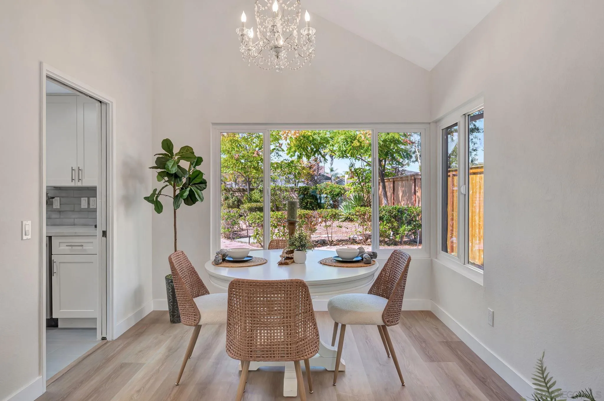 https://cdn.realtyfeed.com/cdn/127/250040817/19efeaa871d9d9f5281c43706129ef9a.webp