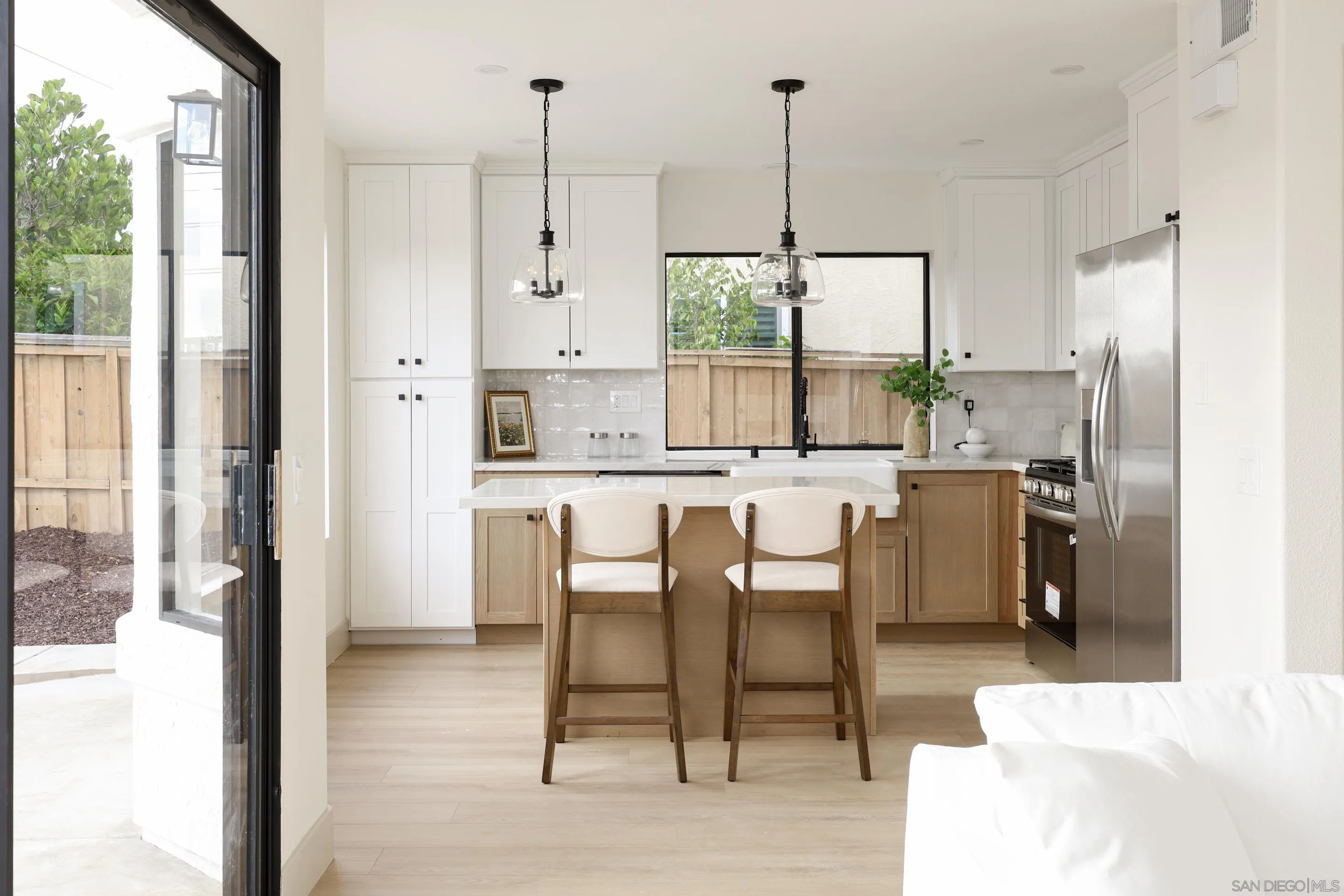 https://cdn.realtyfeed.com/cdn/127/250040819/088863691a2d665f2bfa821a2085b28a.webp