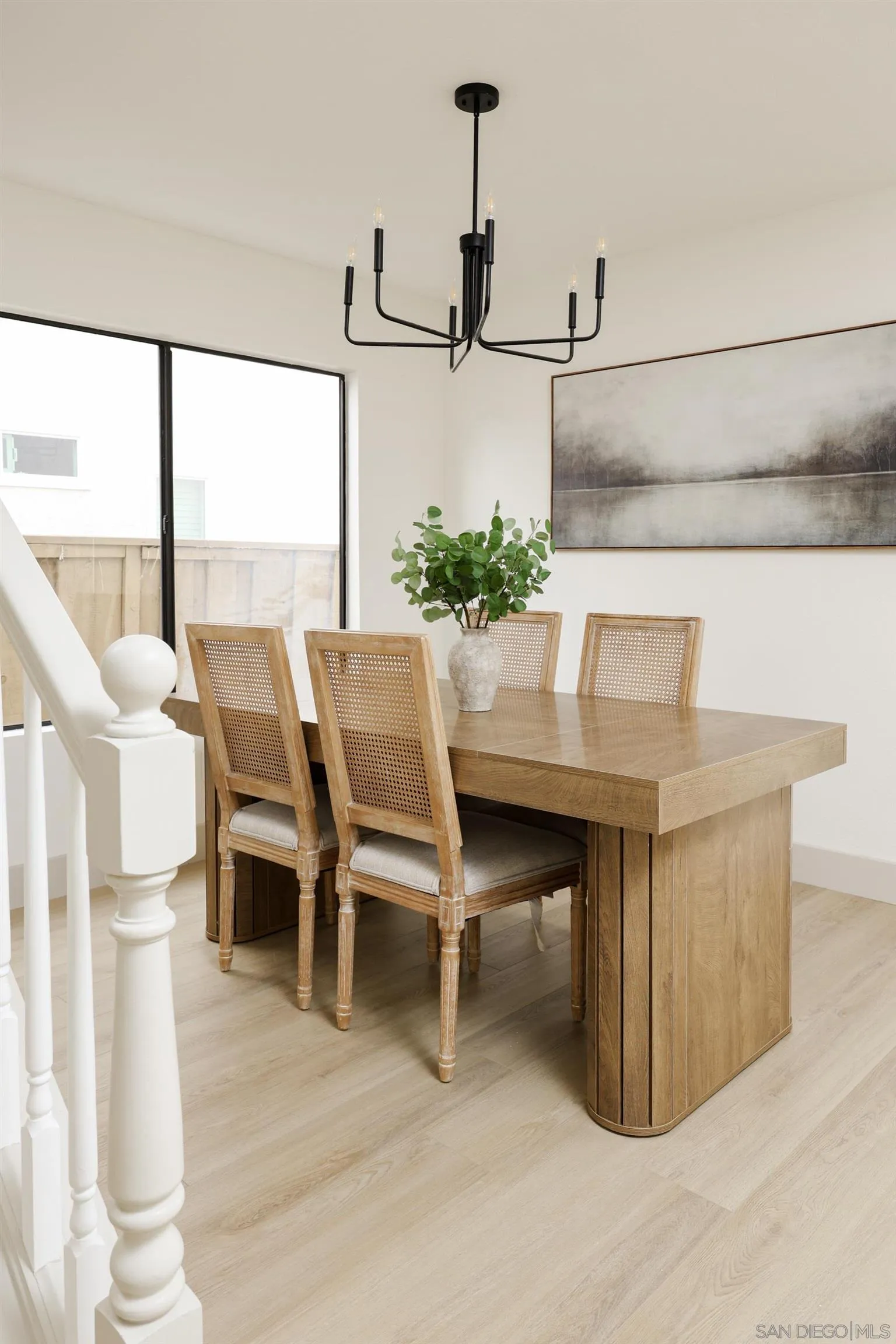 https://cdn.realtyfeed.com/cdn/127/250040819/4c13dc17debfea75ca6d39103b0c9fdf.webp